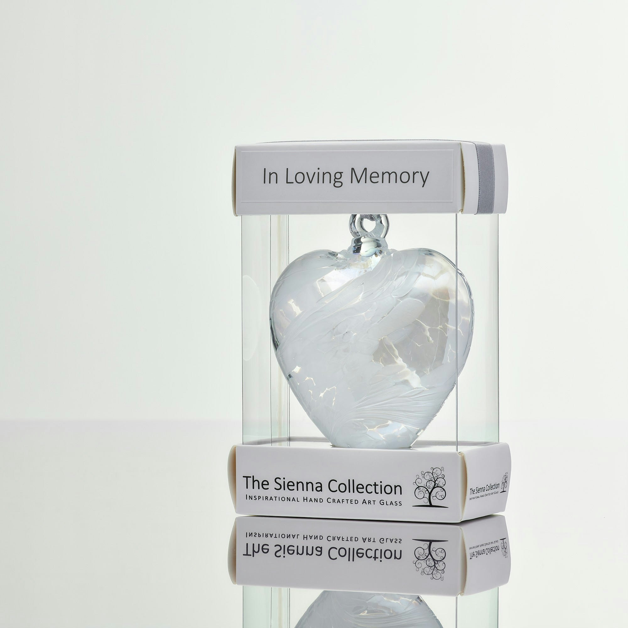 Rackhams White 8Cm Friendship Heart – In Loving Memory (, Handmade Glass Keepsake)