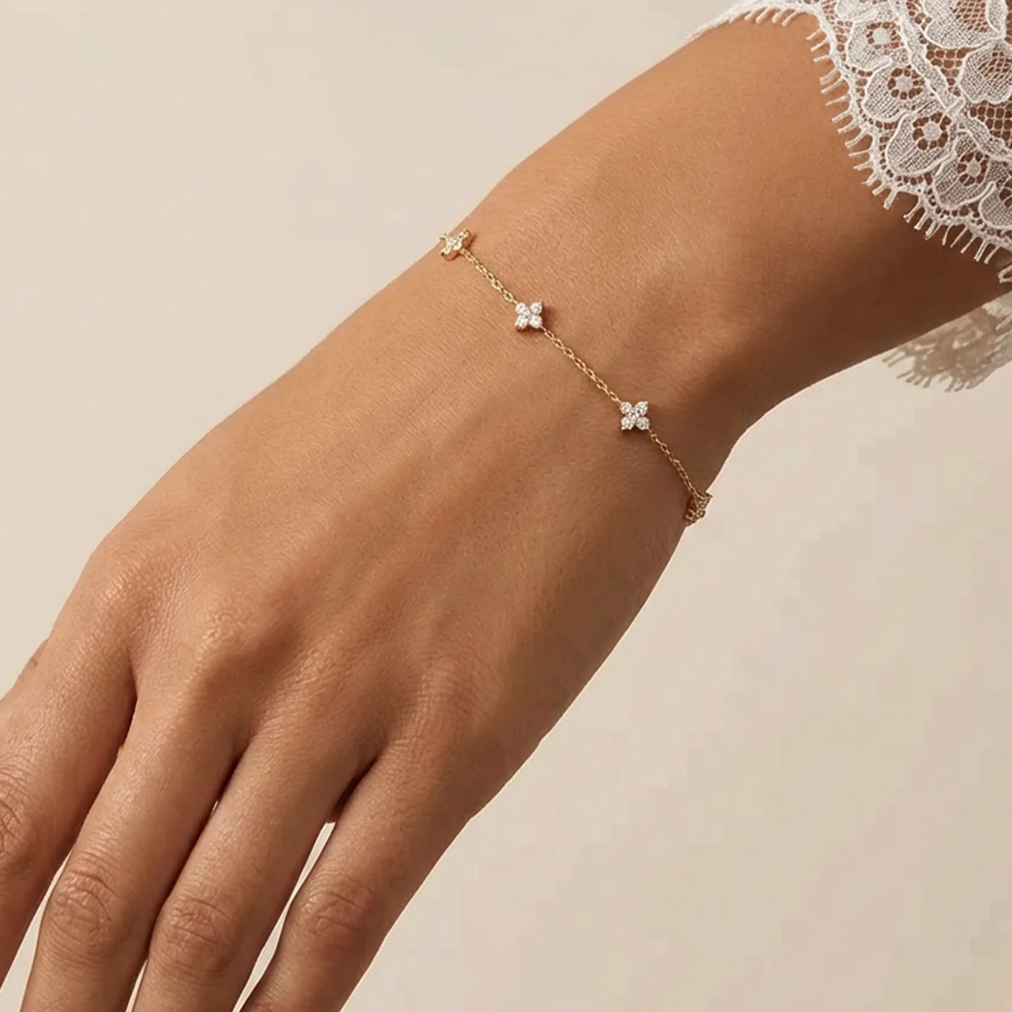 Muchv Gold Dainty Hydrangea Bracelet