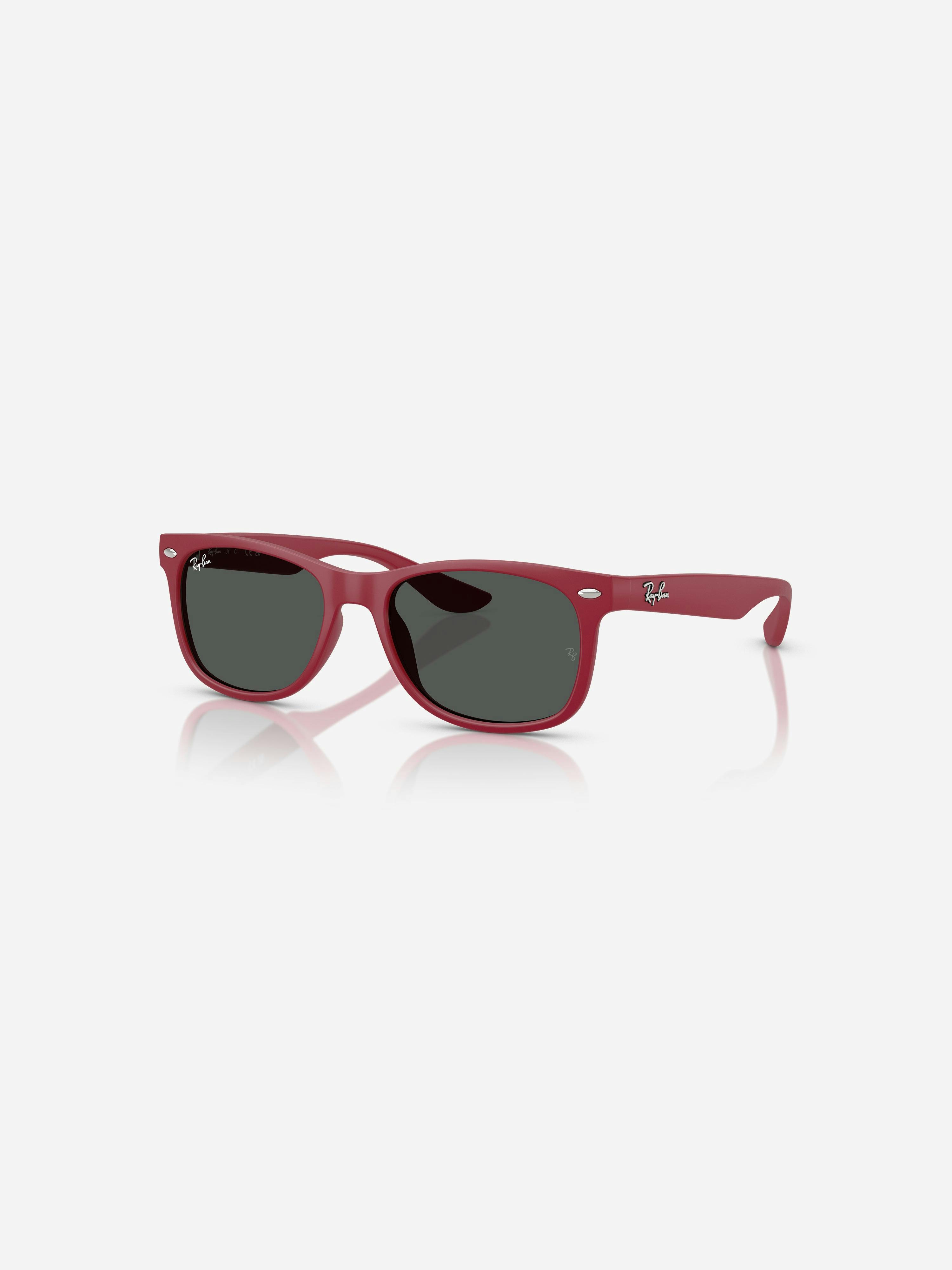 Ray-Ban Boys Red Kids New Junior Wayfarer Sunglasses In - 7 - 10 Yrs