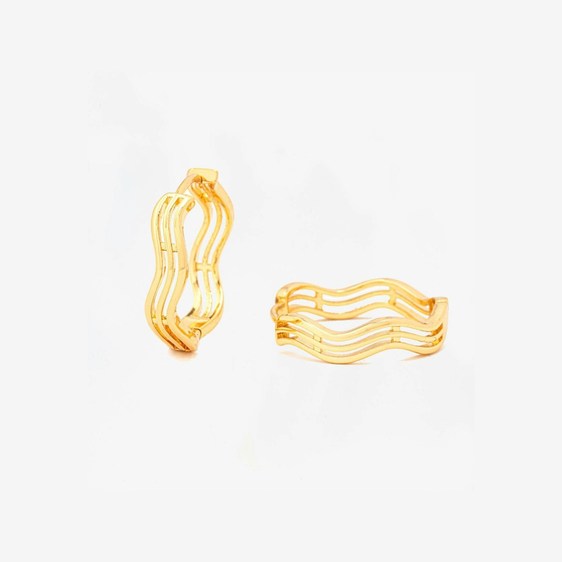 Uchi & Soto Gold Nami Wave Earrings