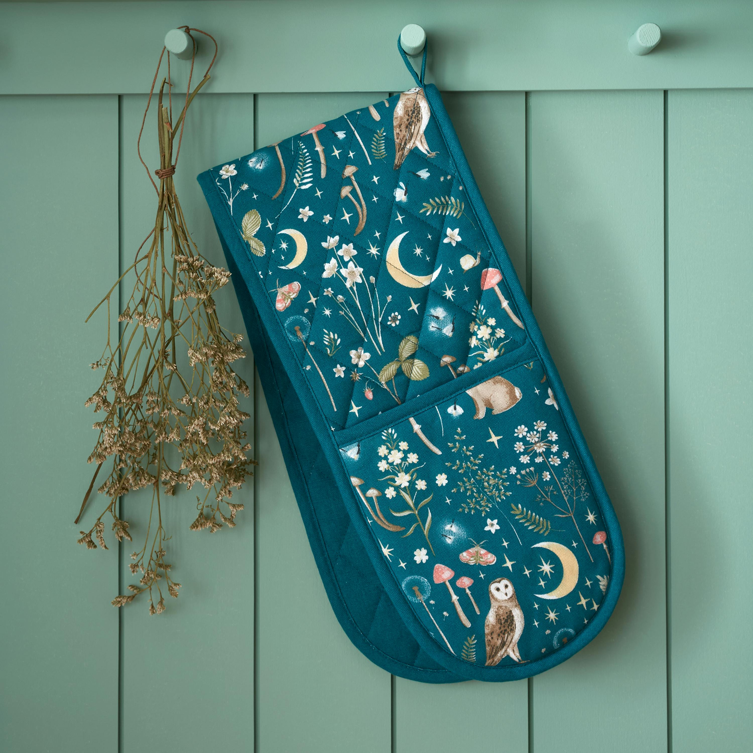 Rackhams Green Enchanted Twilight Animals Cotton Kitchen Double Oven Glove