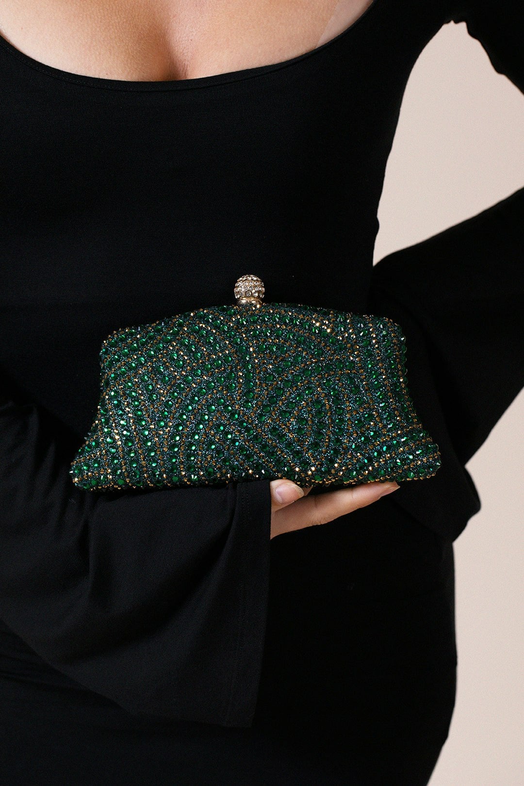Svnx Women's Green Embellished Clutch Bag In - Image 5