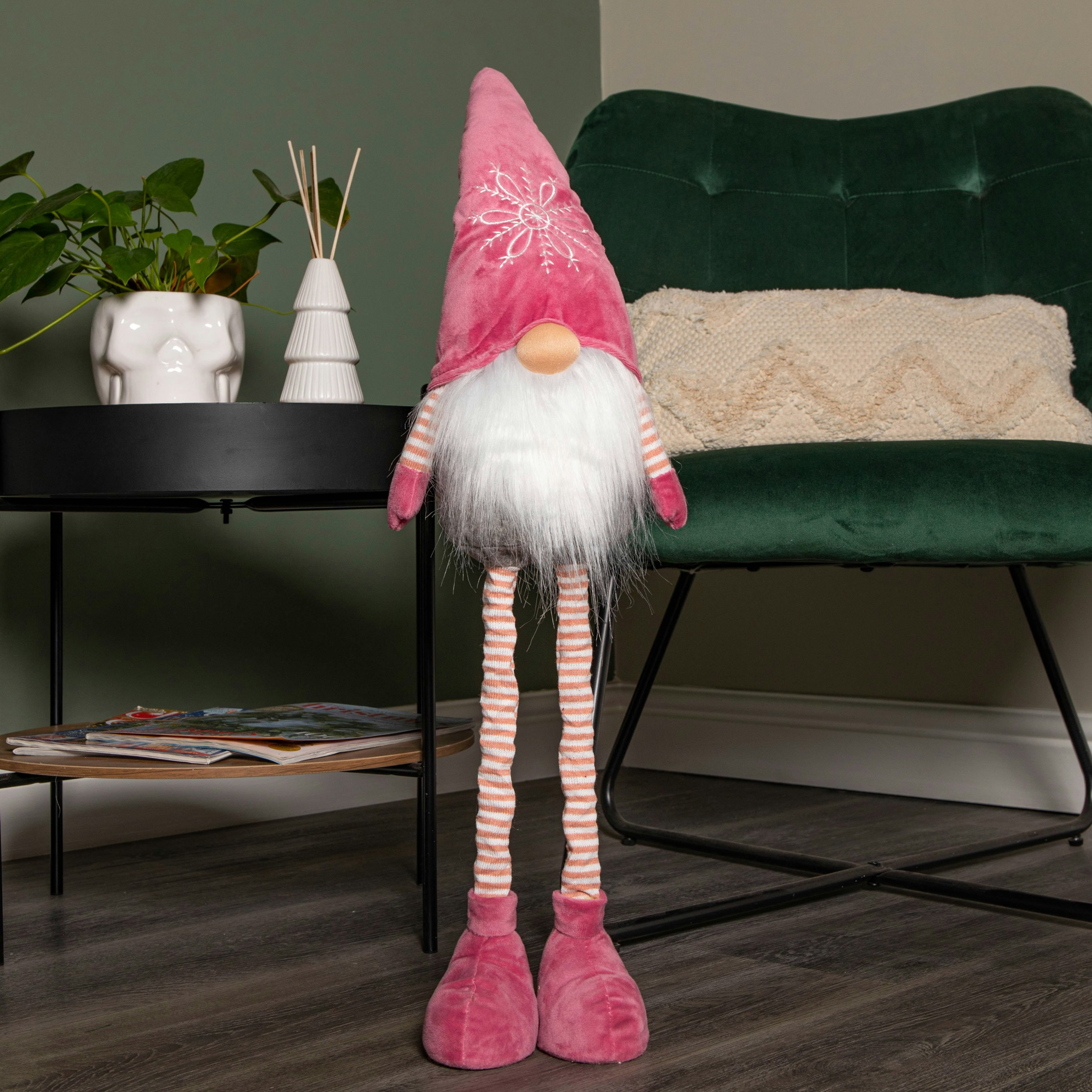 Samuel Alexander Pink 74Cm Standing Christmas Gonk Decoration With Extendable Legs And Snowflake Hat