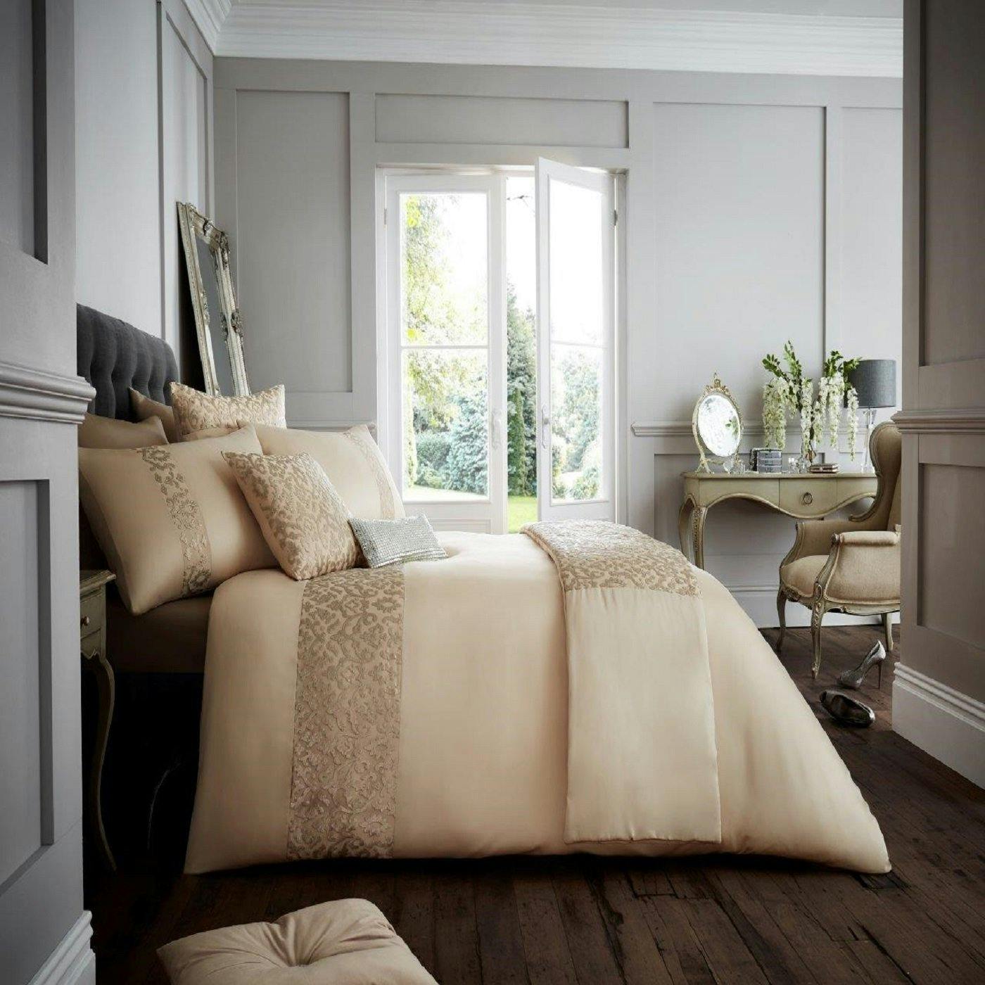 Smart Living Venice Duvet Cover And Pillowcase Set - Natural - Double (200Cm X 200Cm)