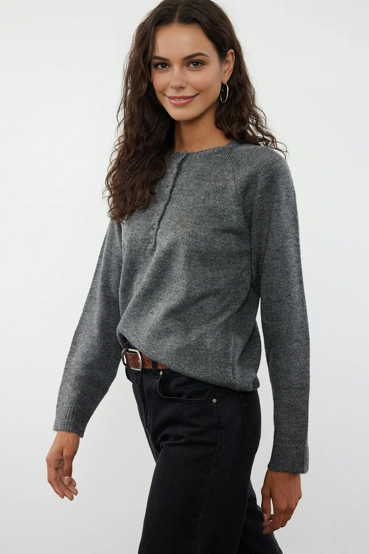 Wovcor Grey Soft-Textured Knit Sweater With Button Detail - M