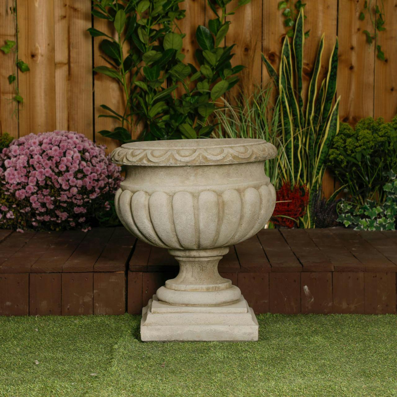 Osn Large Stonecast Tazza Urn Garden Ornament