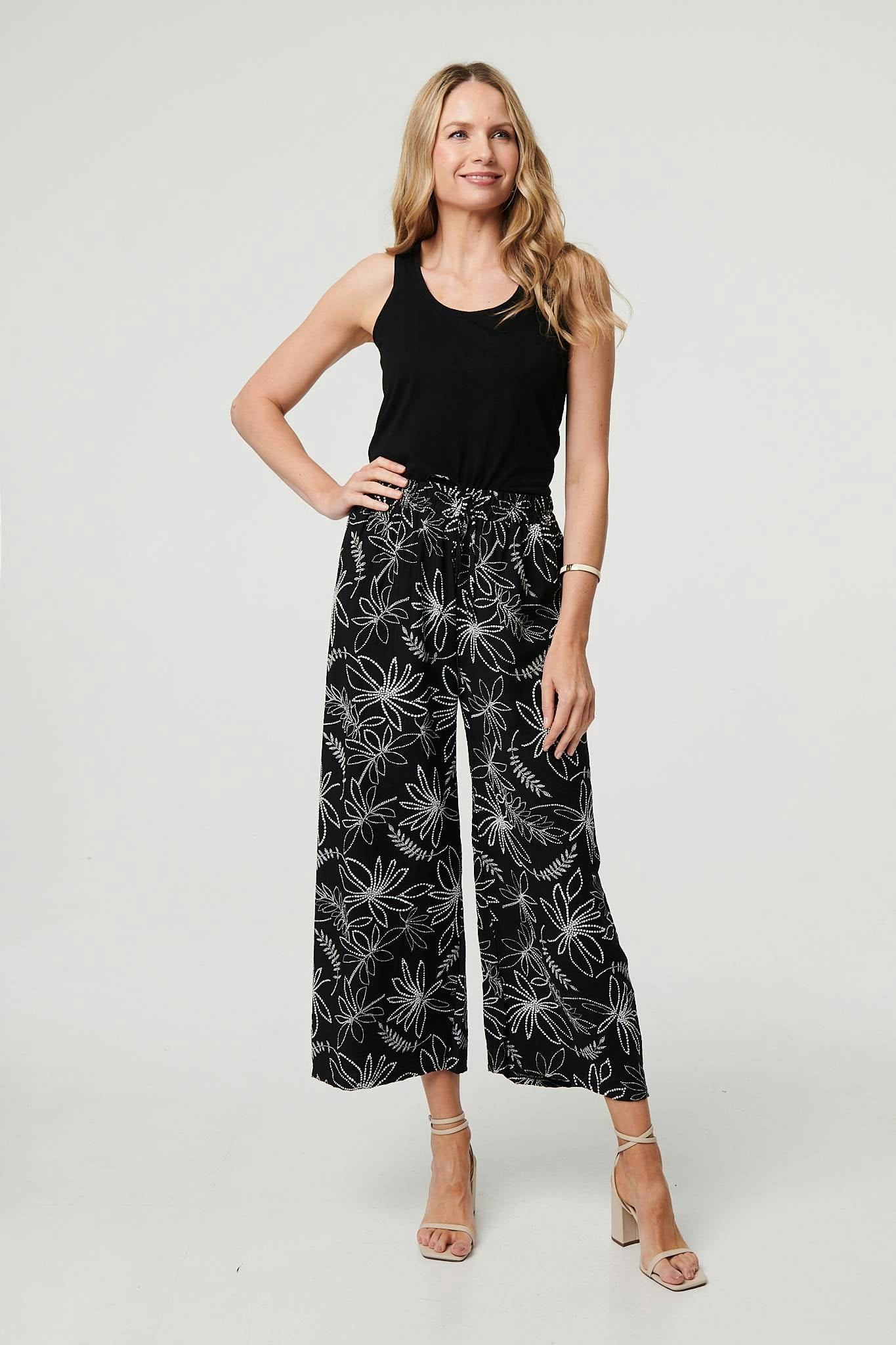 Izabel London Black Floral High Waist Wide Leg Trousers - S