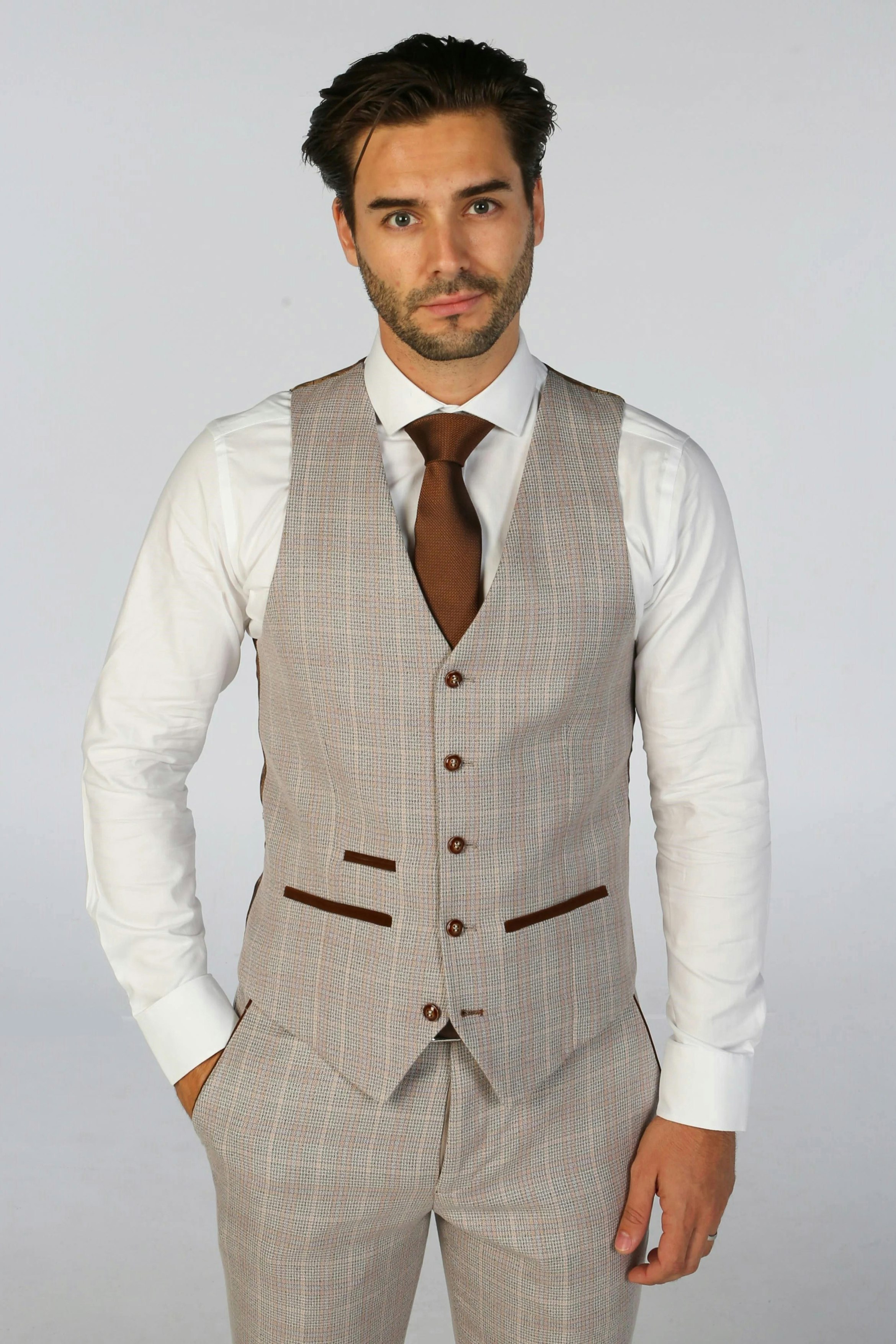 Paul Andrew Men's Beige Leo - Checked Tailored Fit Waistcoat - 46