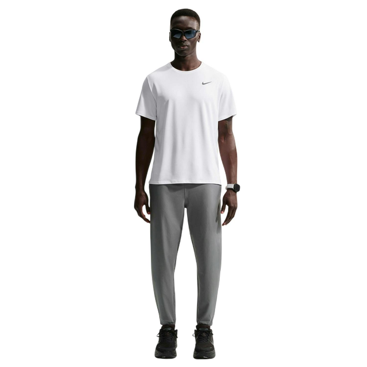 Nike Men's White Miler Swoosh Reflective Detail T-Shirt - Xxl - 100% Polyester