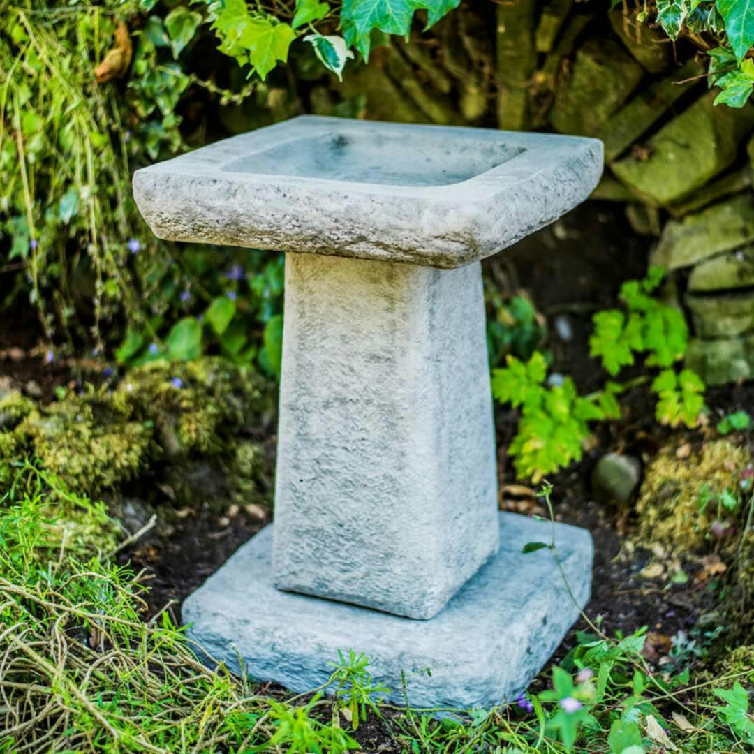 Osn York' Garden Birdbath Rustic Style With Square Top