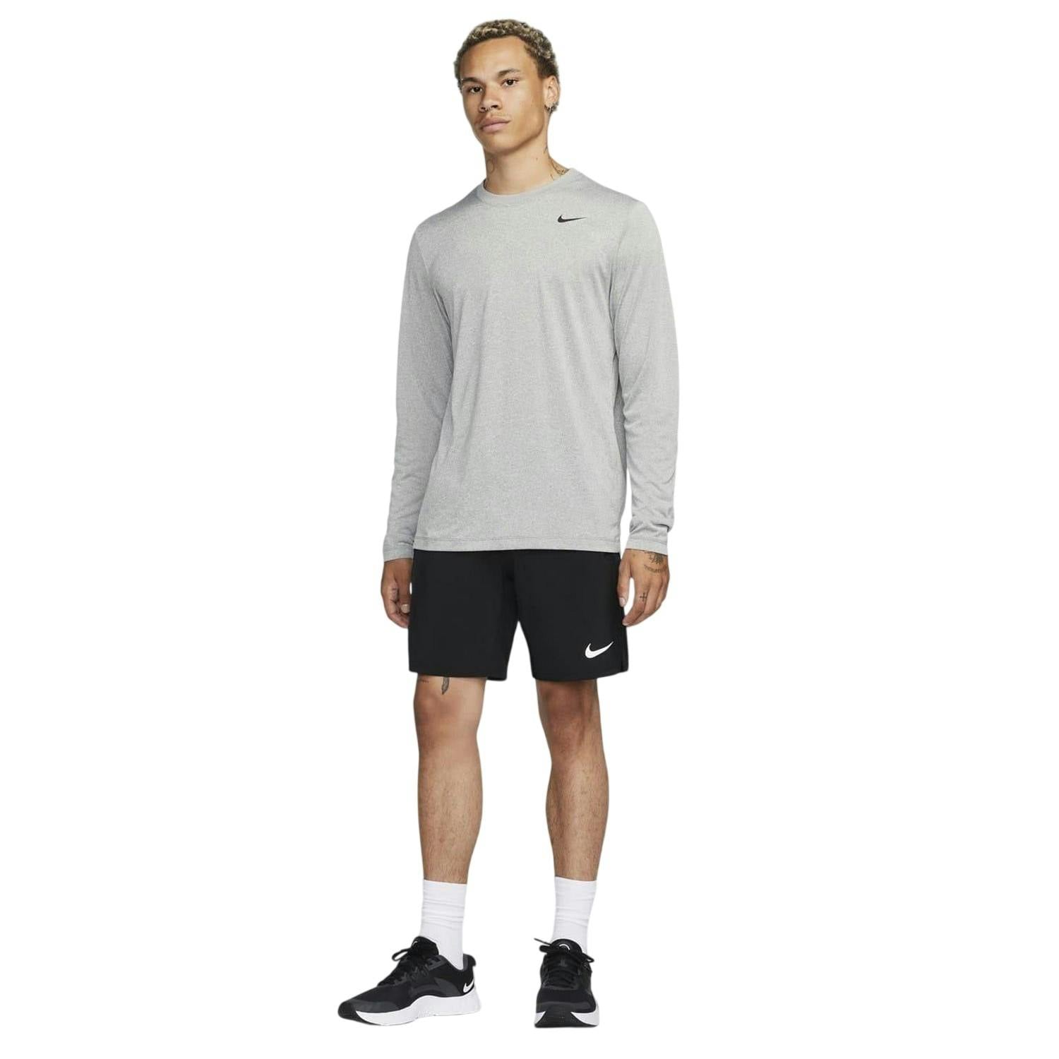 Nike Men's Grey/Silver Legend Regular Long-Sleeved T-Shirt - M - 100% Polyester
