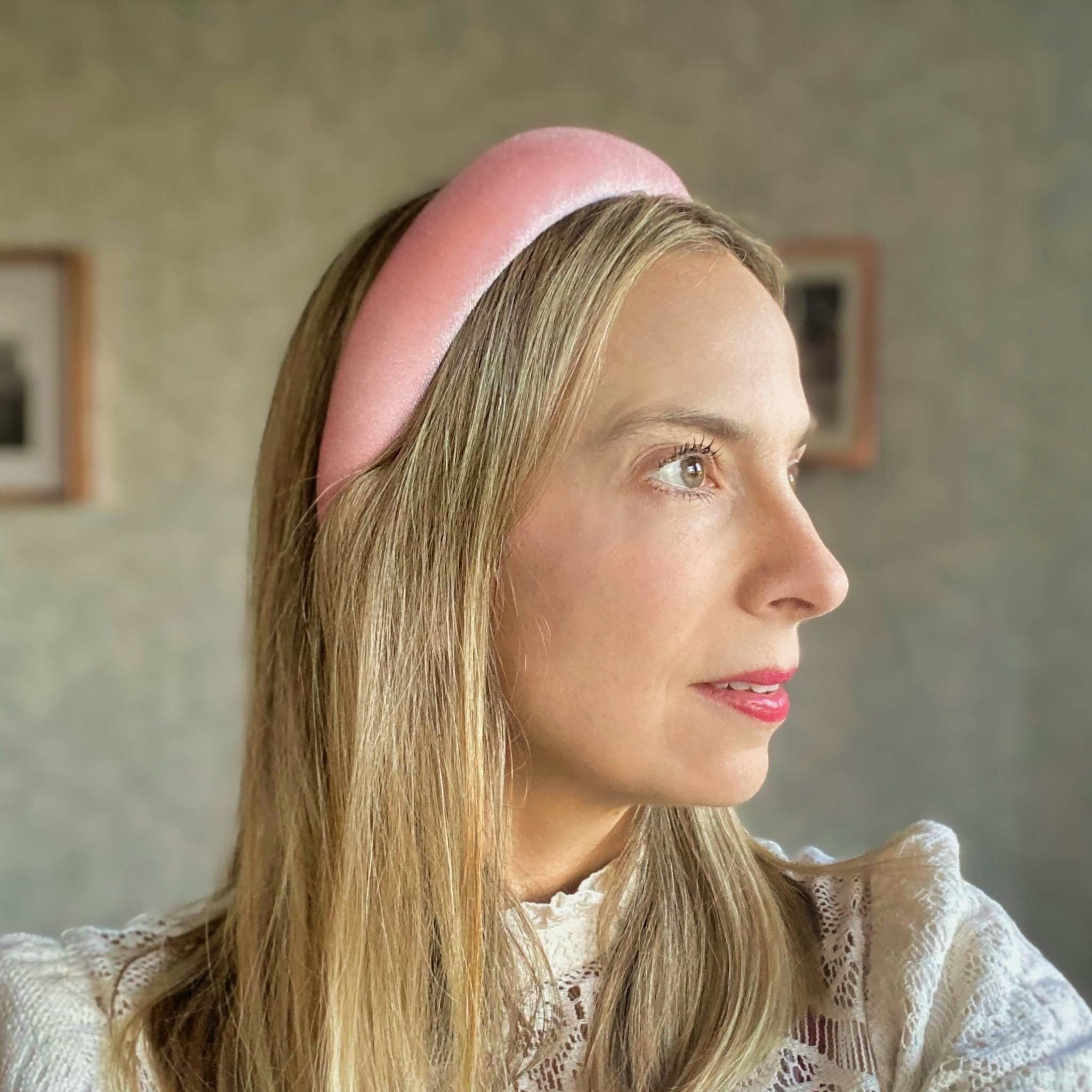 Queenmee Accessories Pink Padded Headband In Velvet