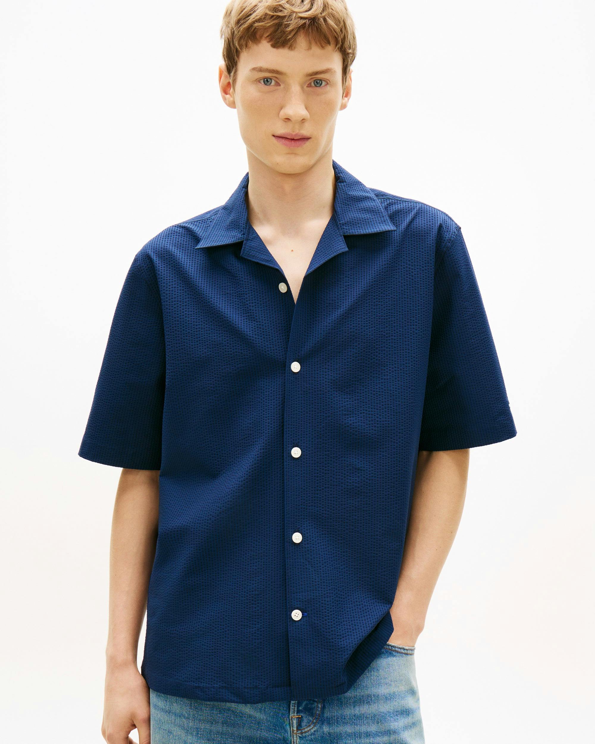 Tommy Hilfiger Men's Black Performance Seersucker Short Sleeve Shirt - Carbon Navy/ Stripe - Carbon Navy/ Stripe - L