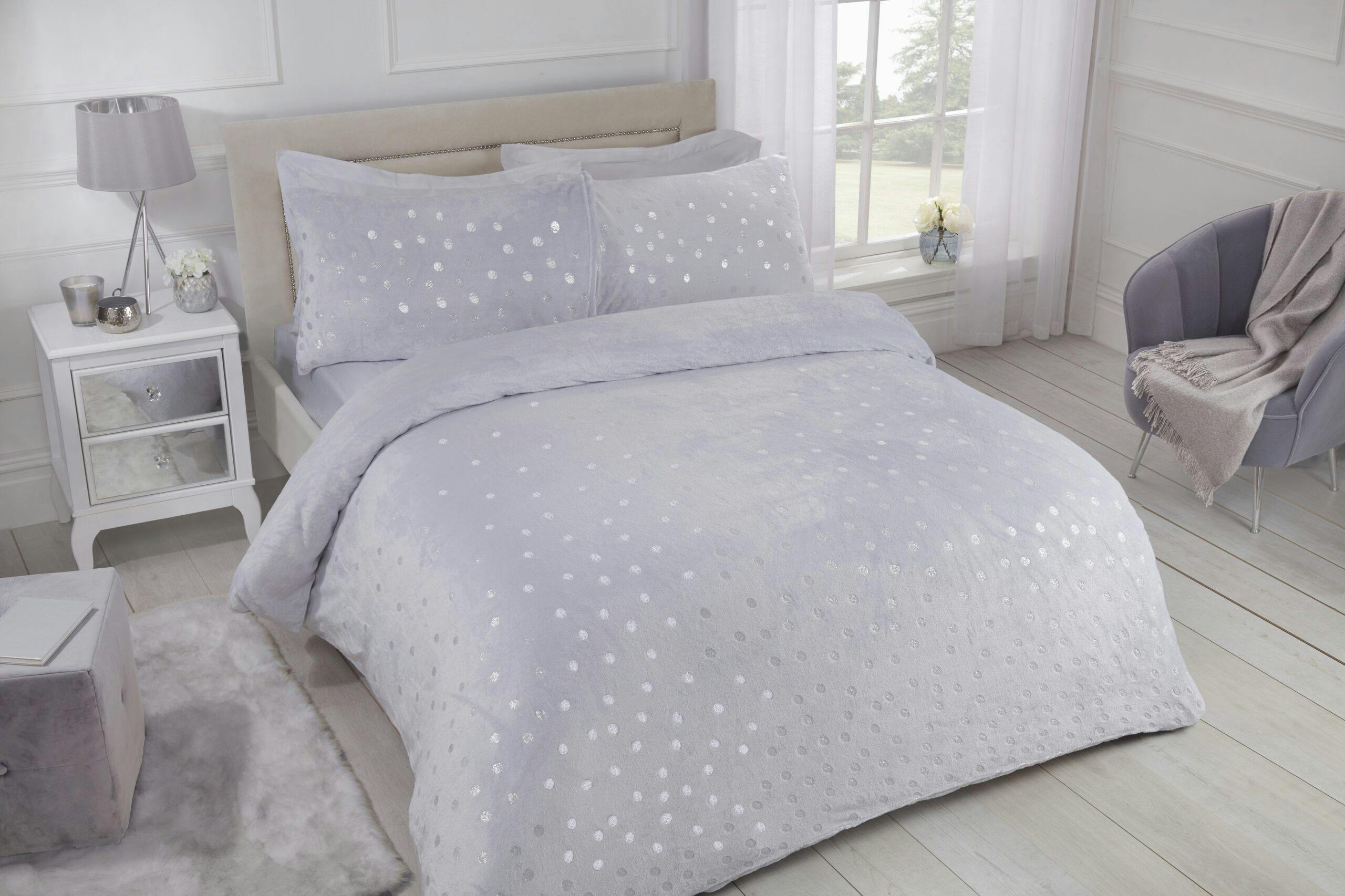Smart Living Grey Luxury Fleece Polka Dot Duvet Cover With Pillowcases - Double (200Cm X 200Cm)