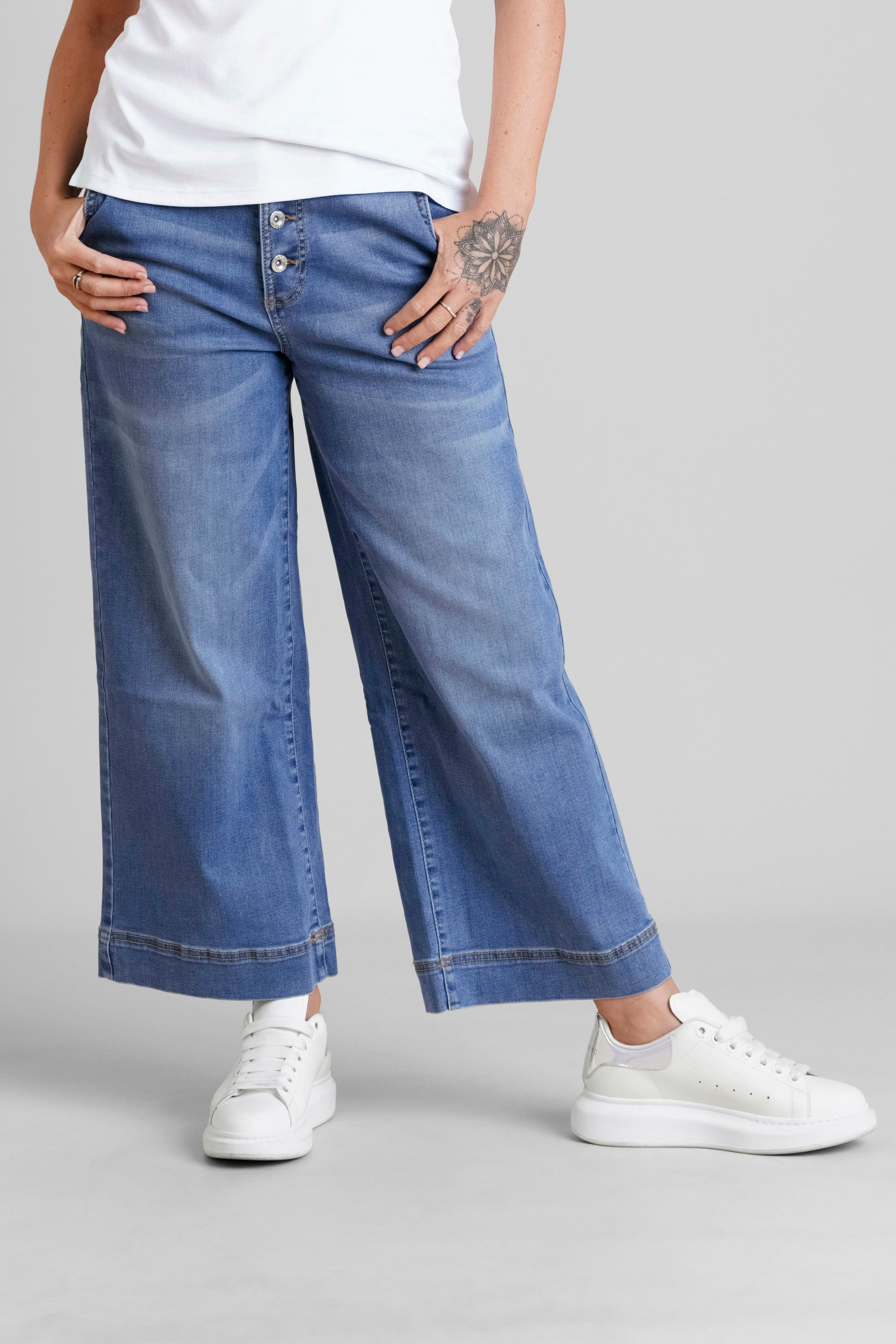 Enorsia Women's Blue High Waist Denim Culottes - 16 - 70% Cotton, 25% Poly, 2.8% Viscose, 2.2% Spandex - Mid