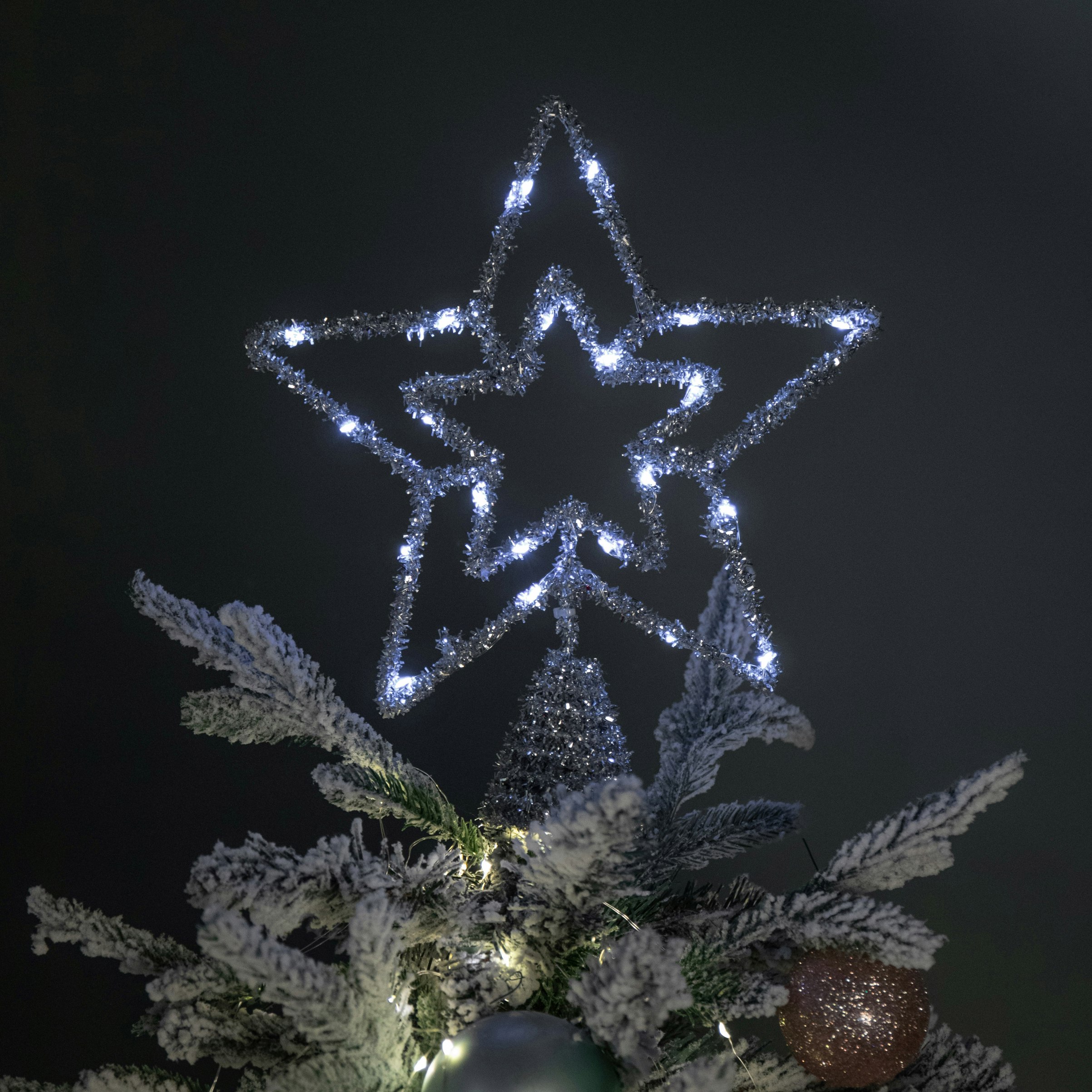 Samuel Alexander Silver/White Battery Powered Christmas Star Tree Topper With Multi-Action Leds 28Cm