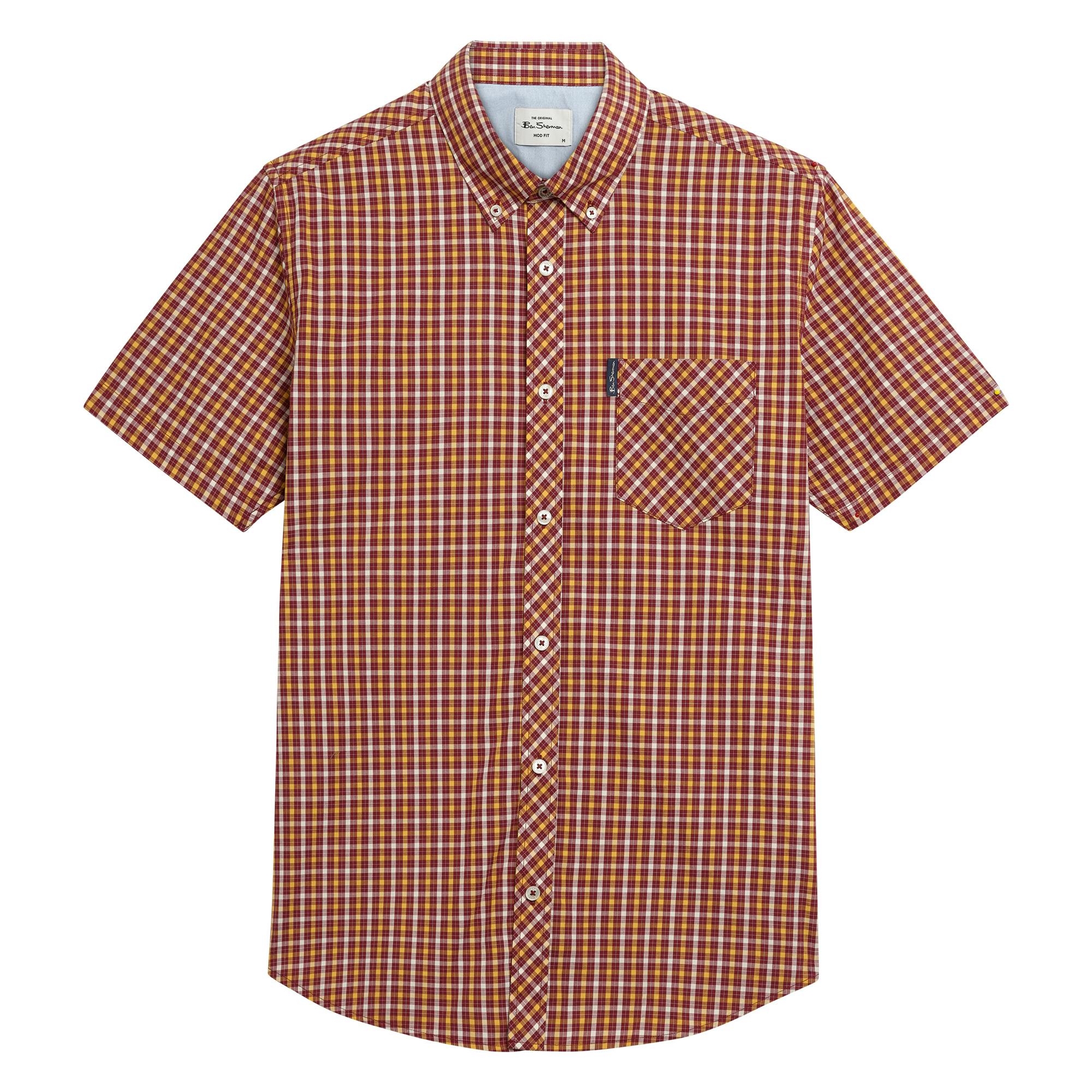 Ben Sherman Men's Red Signature House Checked Short-Sleeved Shirt - L - 100% Organic Cotton