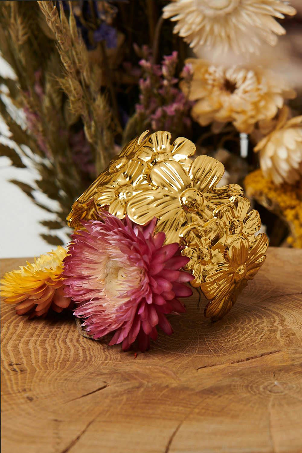 Izabel London Light/Gold Floral Textured Metallic Wide Bracelet