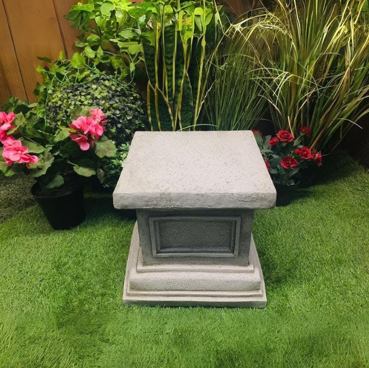 Osn Classic Plain Square Plinth