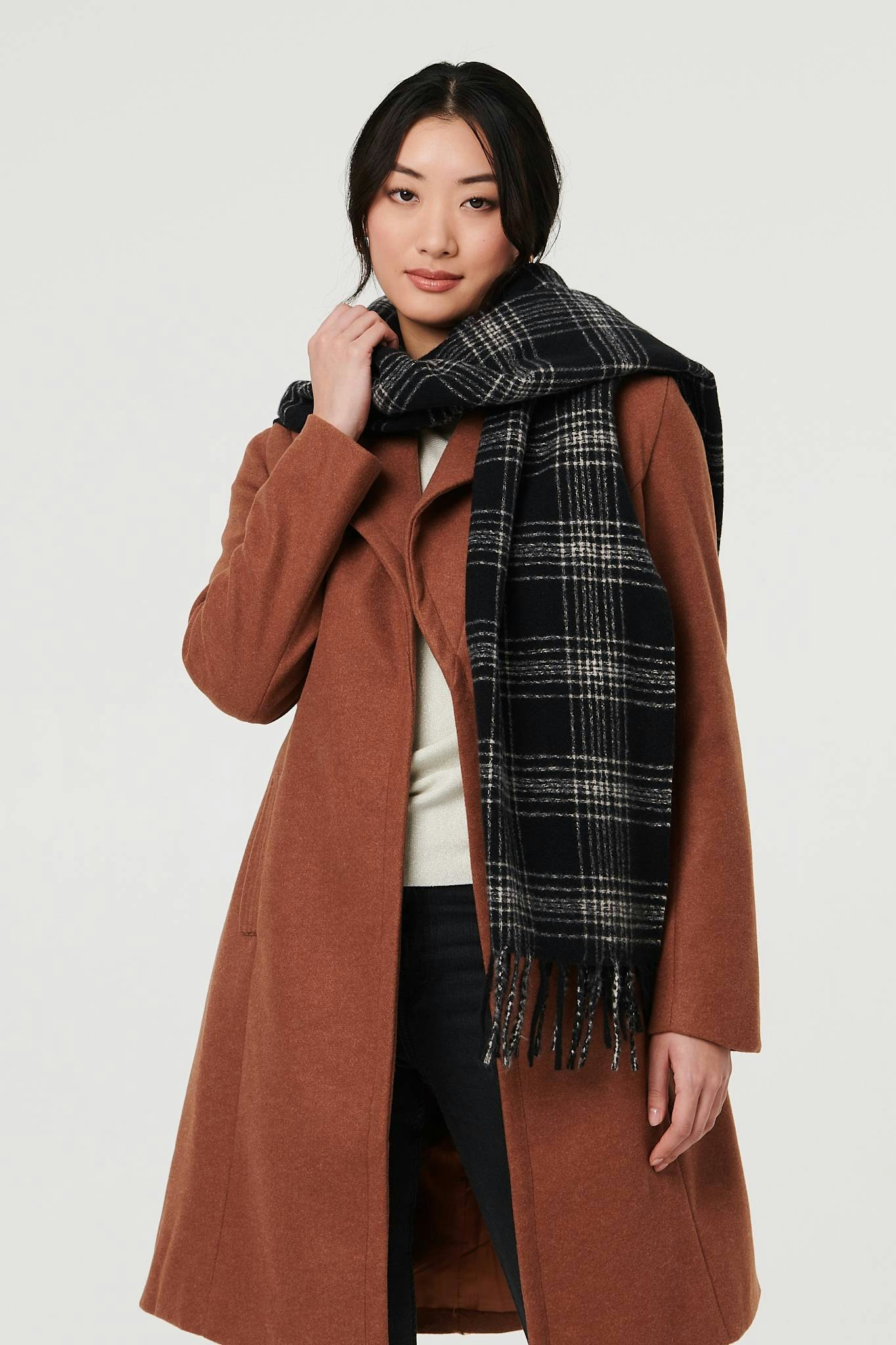 Izabel London Black Checked Tassel Fringed Scarf - One