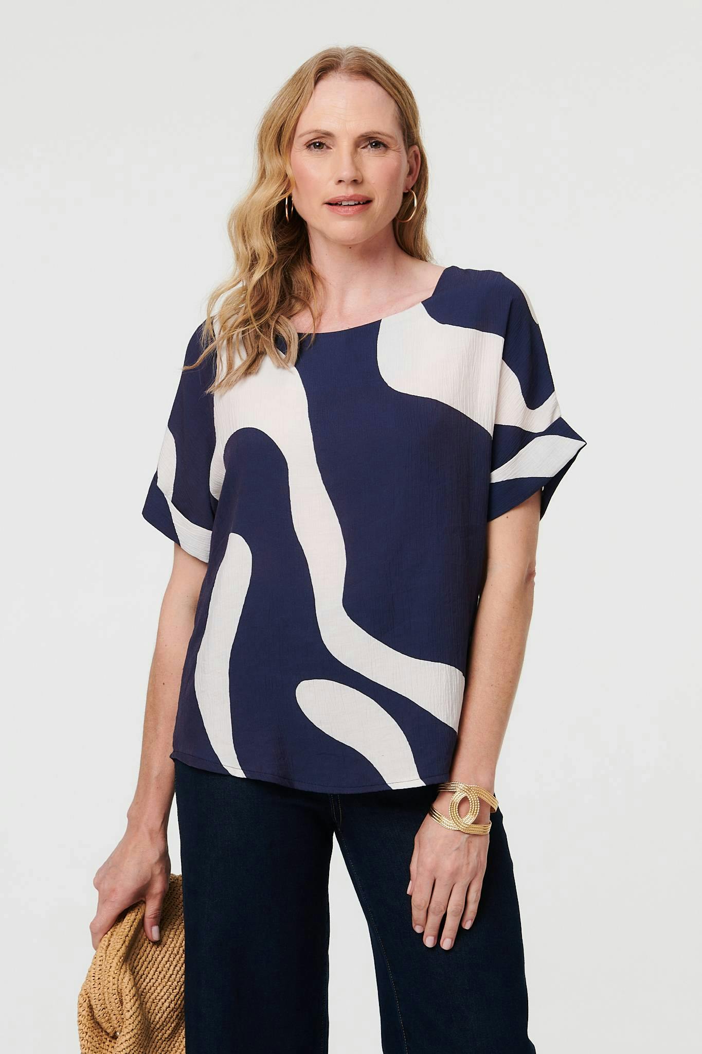 Izabel London Abstract Short Sleeve Relaxed Blouse - S - Navy