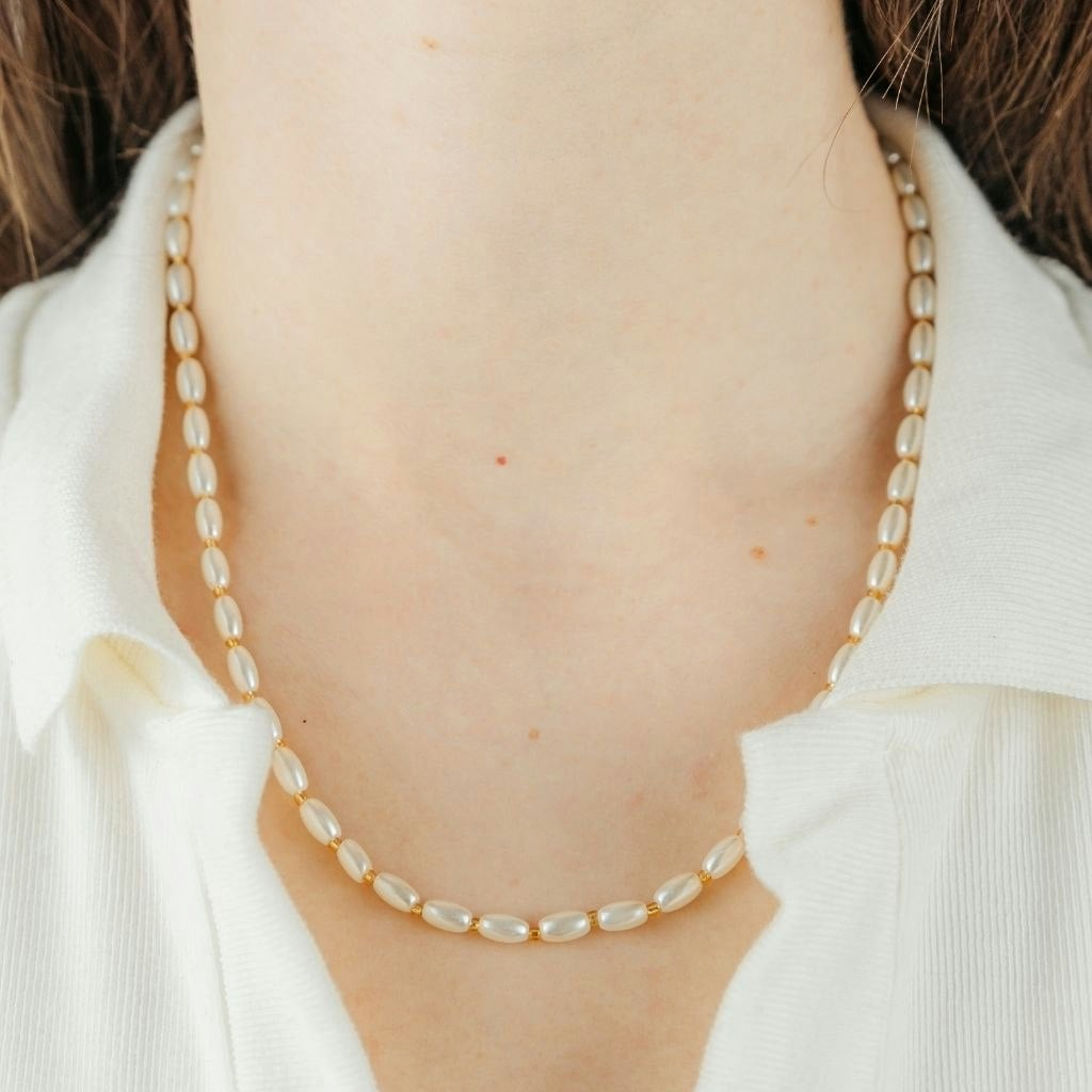 The Colourful Aura Unisex White Small Oval Freshwater Pearl 16 Inches Everyday Choker Necklace