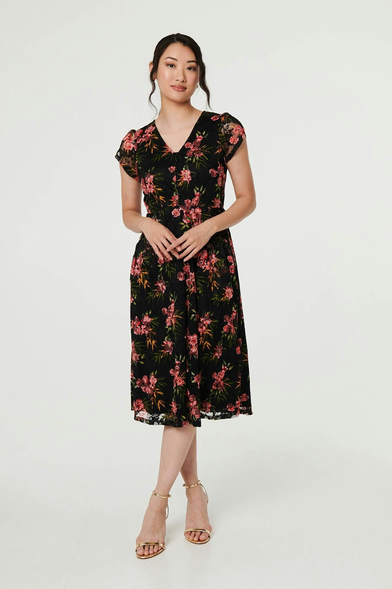 Izabel London Women's Black Floral Cap Sleeve Shirred Midi Dress - 10