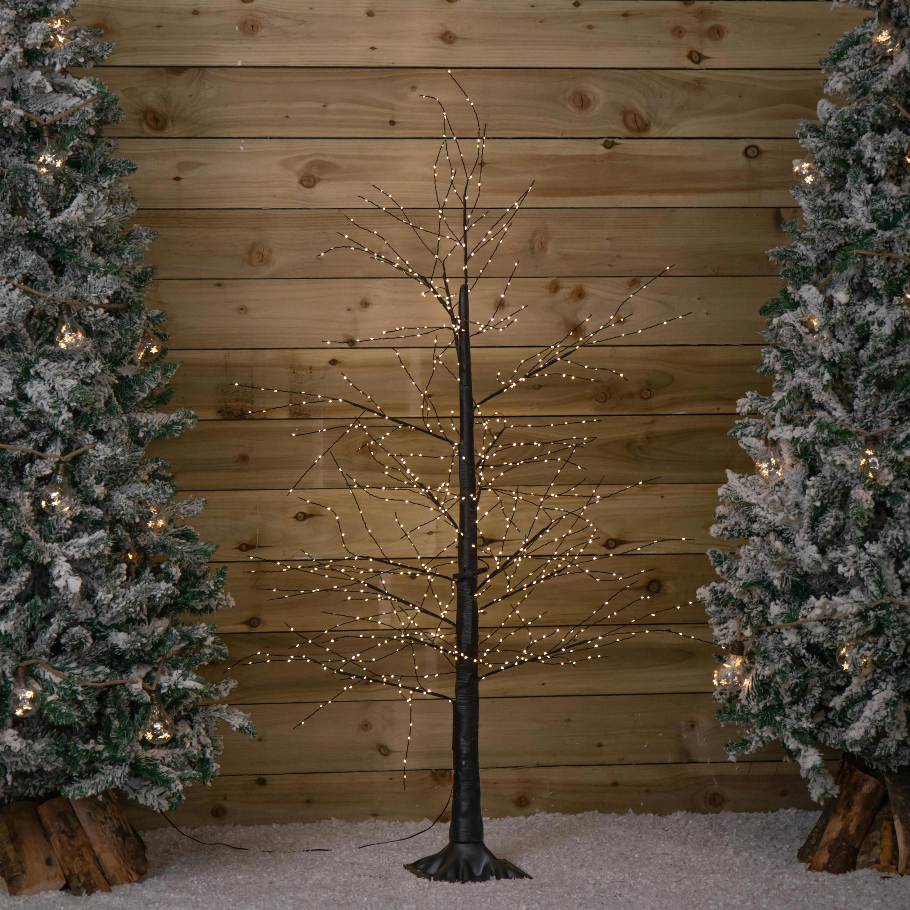 B&Q - 5Ft (1.5M) Tall Light Up Black Micro Dot Christmas Tree With 800 Warm White Leds And Remote Control - Image 2