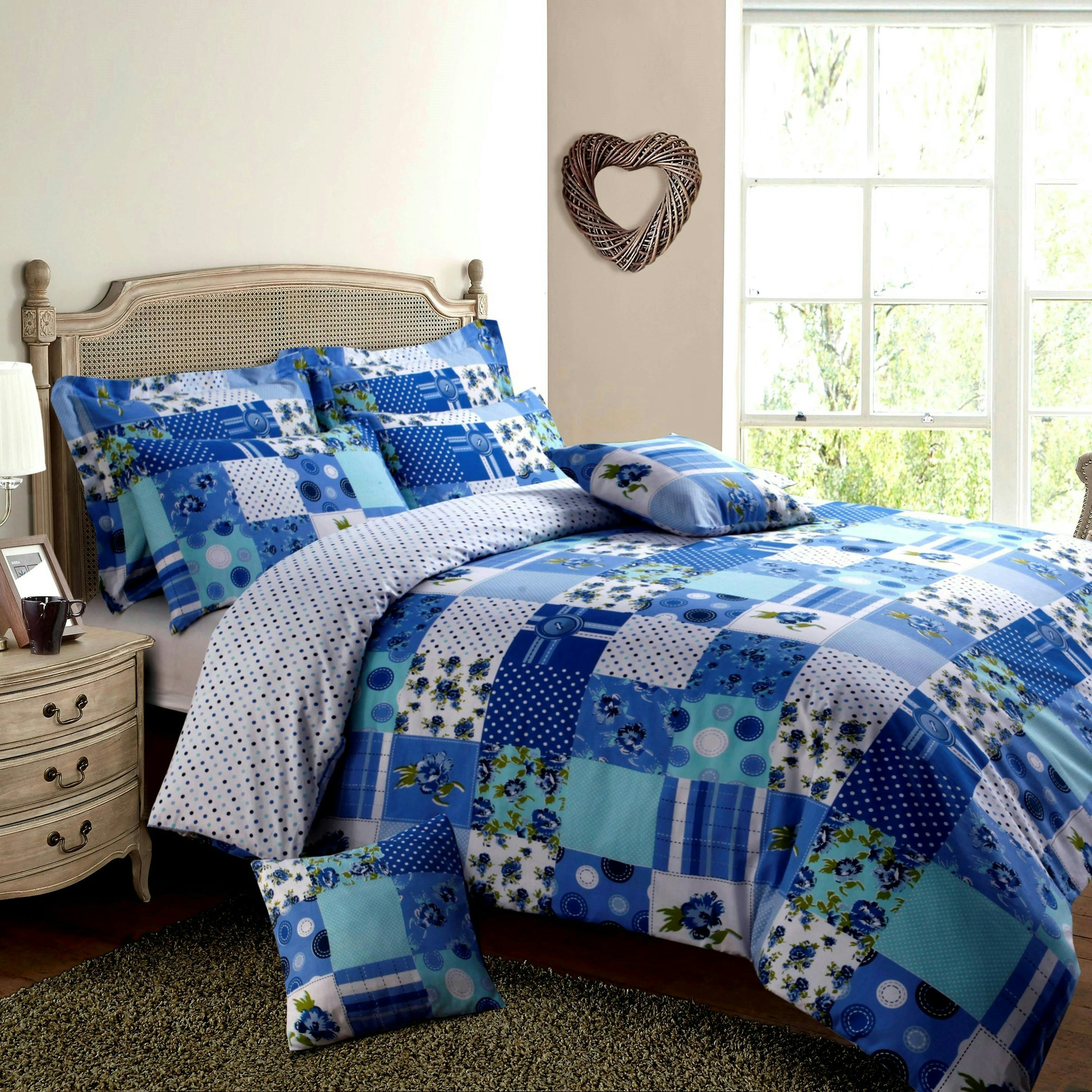 Velosso Blue Stitch Trail Patchwork Printed Cotton Blend Duvet Cover And Pillowcase Set - Double