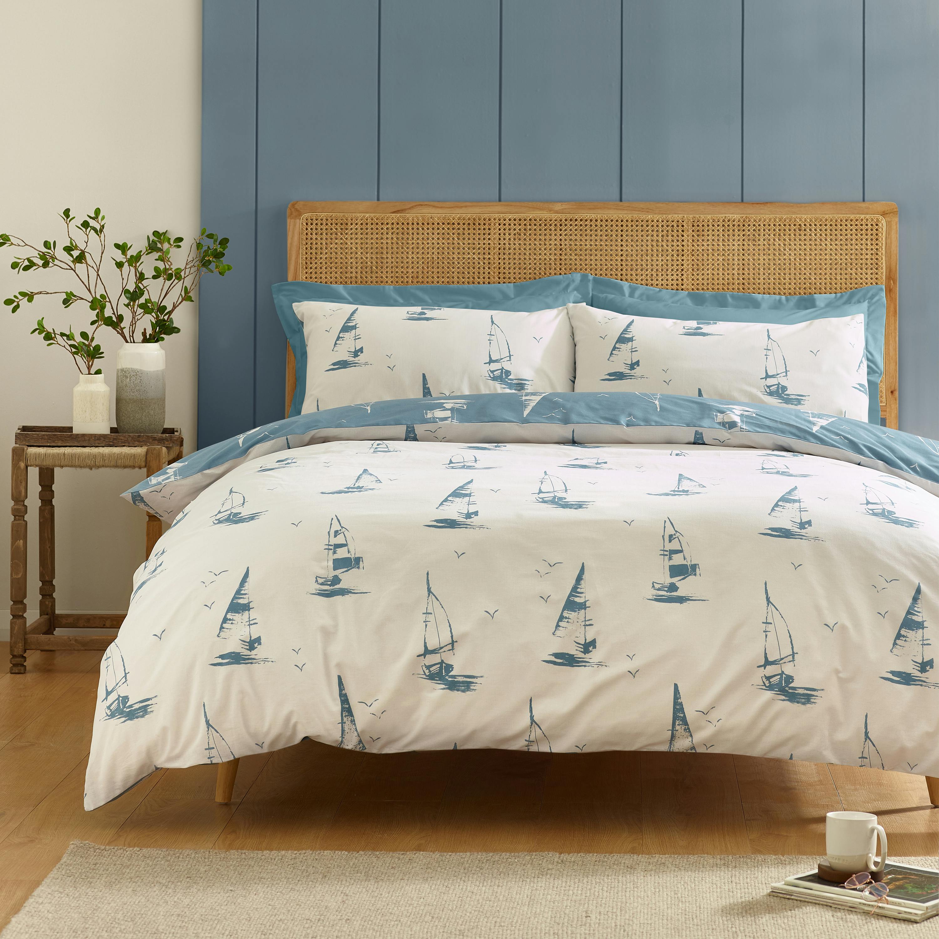 Rackhams Blue Salcombe Boats Reversible Duvet Cover Set Soft - King - Soft