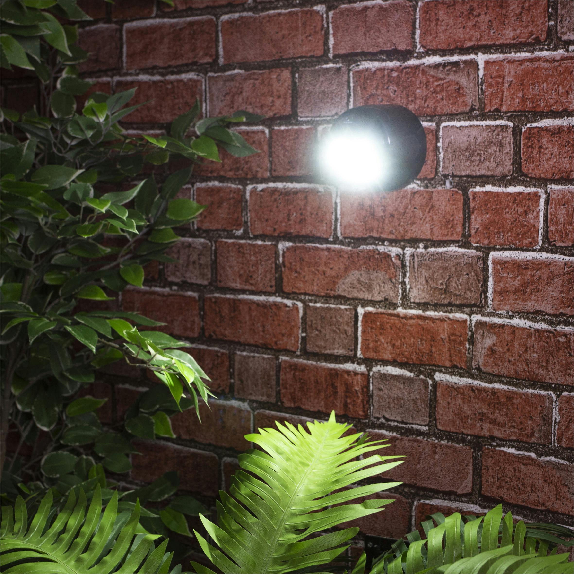 St Helens Light/Black Motion Sensor Led