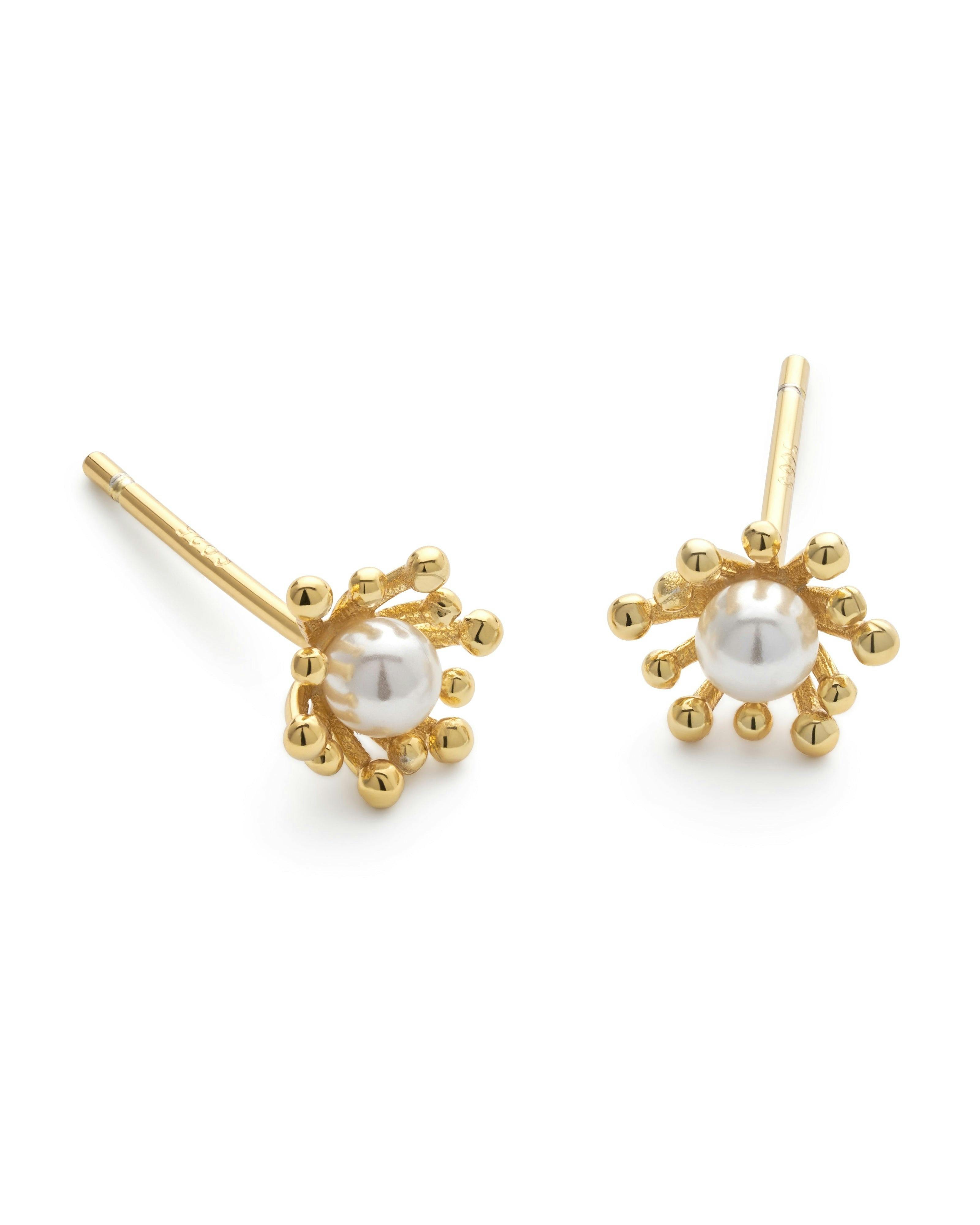 Elk & Bloom Gold Flower Wreath Floral Plated Earrings - No Thank You