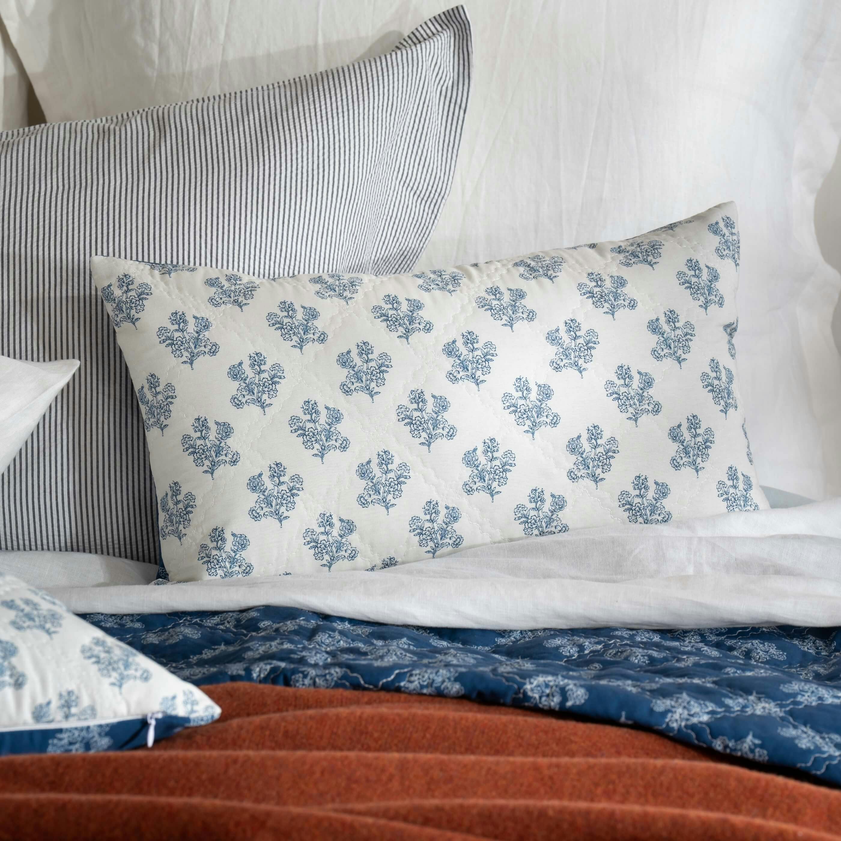 Soak&Sleep Blue Midnight Reversible Floral Print Cushion Cover - Small
