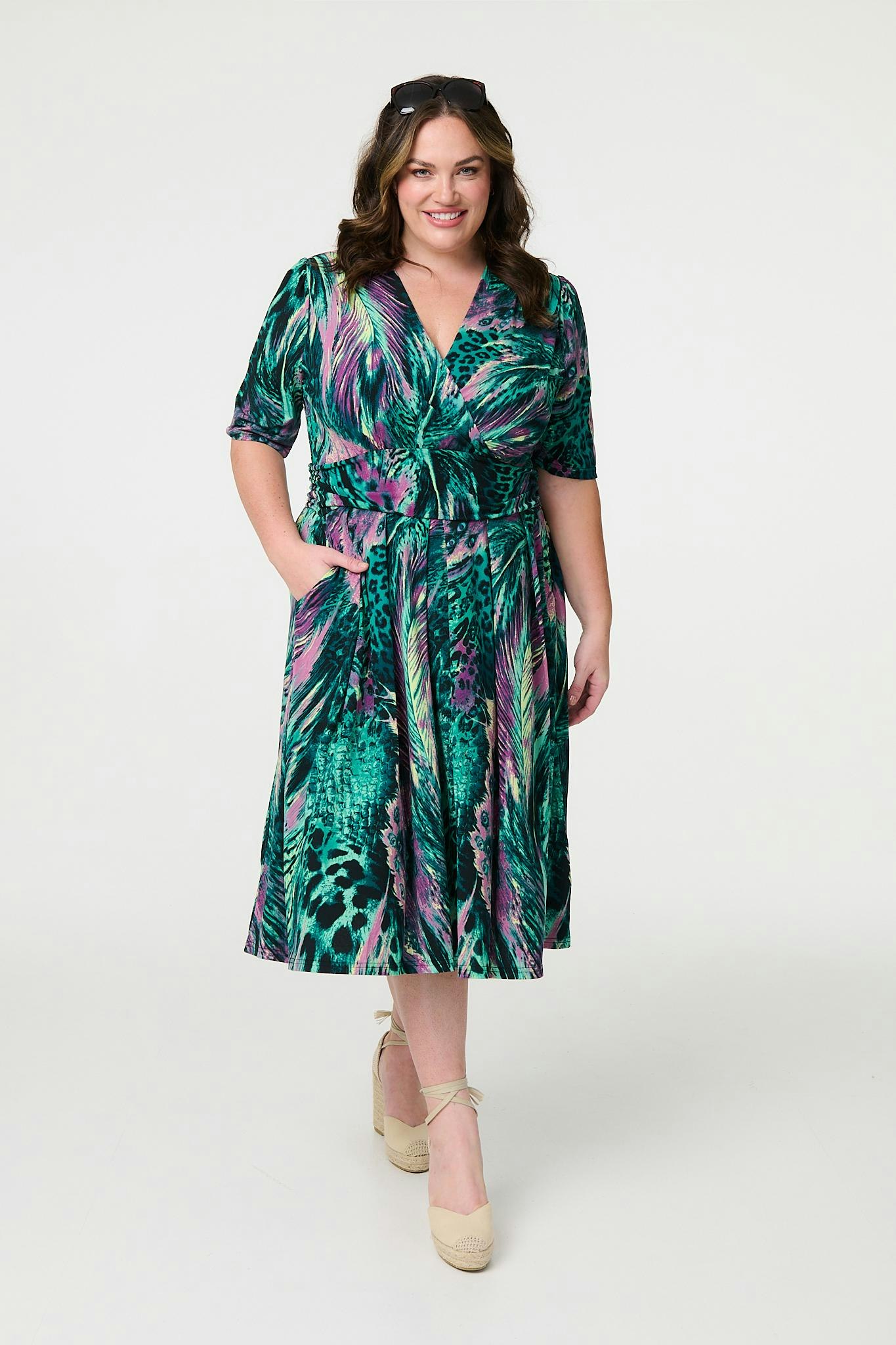 Izabel London Green Feather Print 1/2 Sleeve Wrap Midi Dress - 8