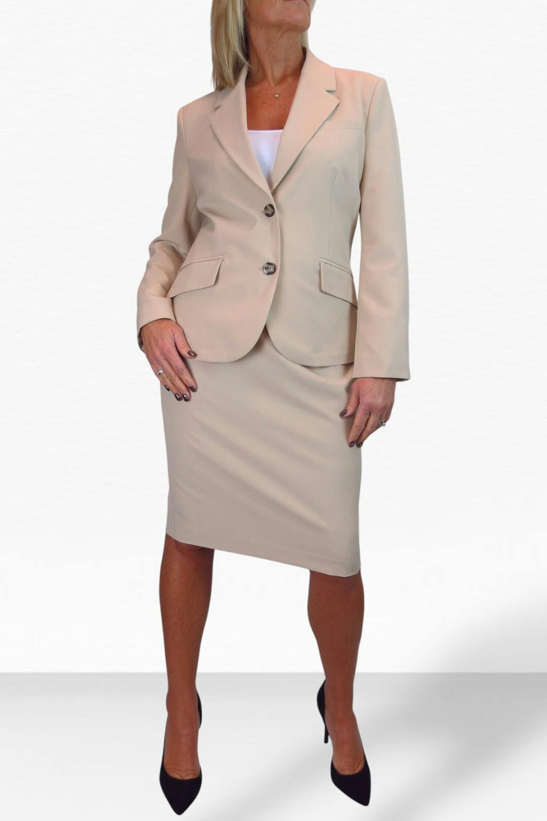 Paulo Due Women's Beige 2 Piece Tailored Skirt Suit - 20