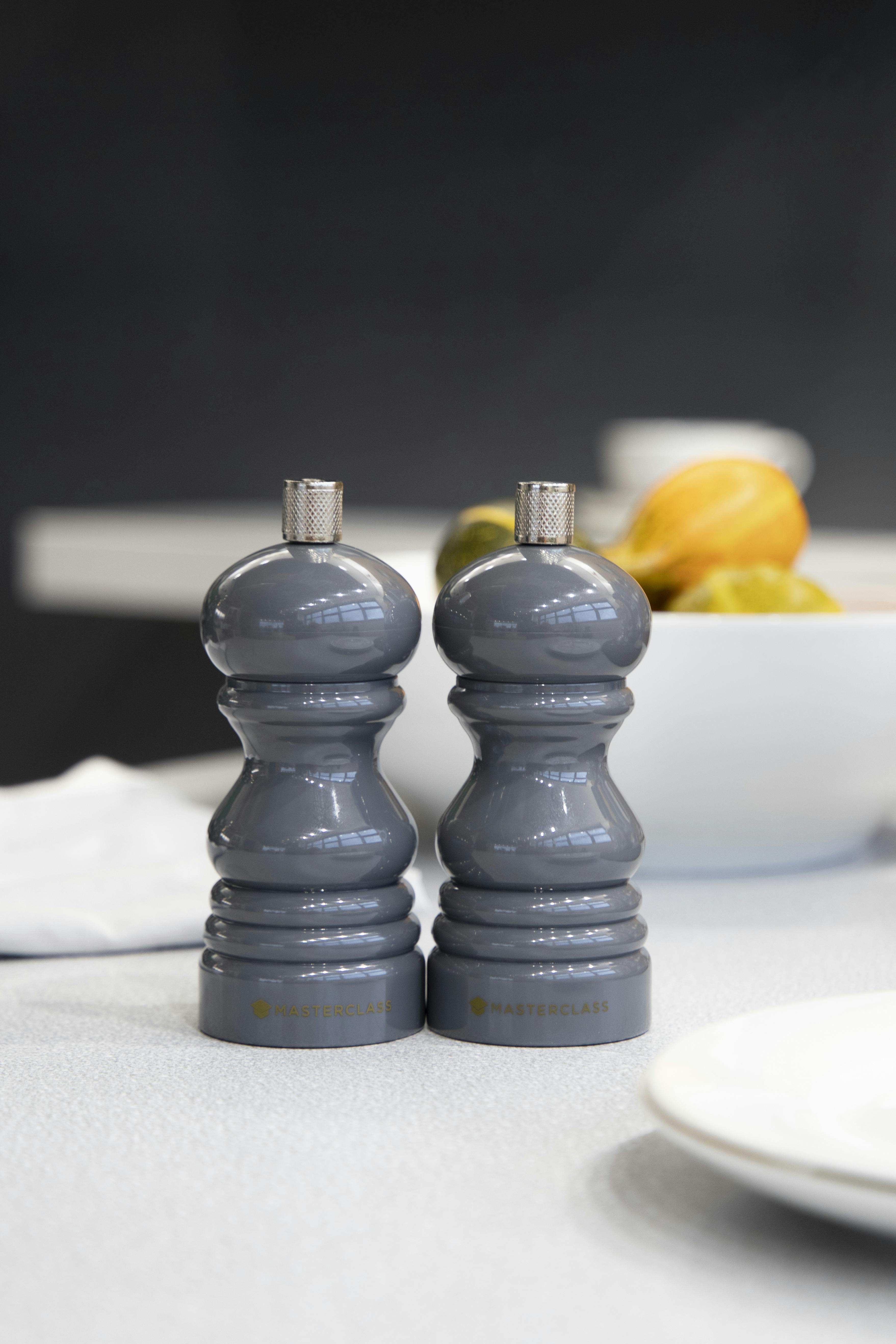 Rackhams Dark/Grey/Black Salt Or Pepper Mill Set With Interchangeable Caps, Set Of 2 Capstan Mills With Manual Ceramic Grinders, 12Cm - Abs Body - Salt & Pepper