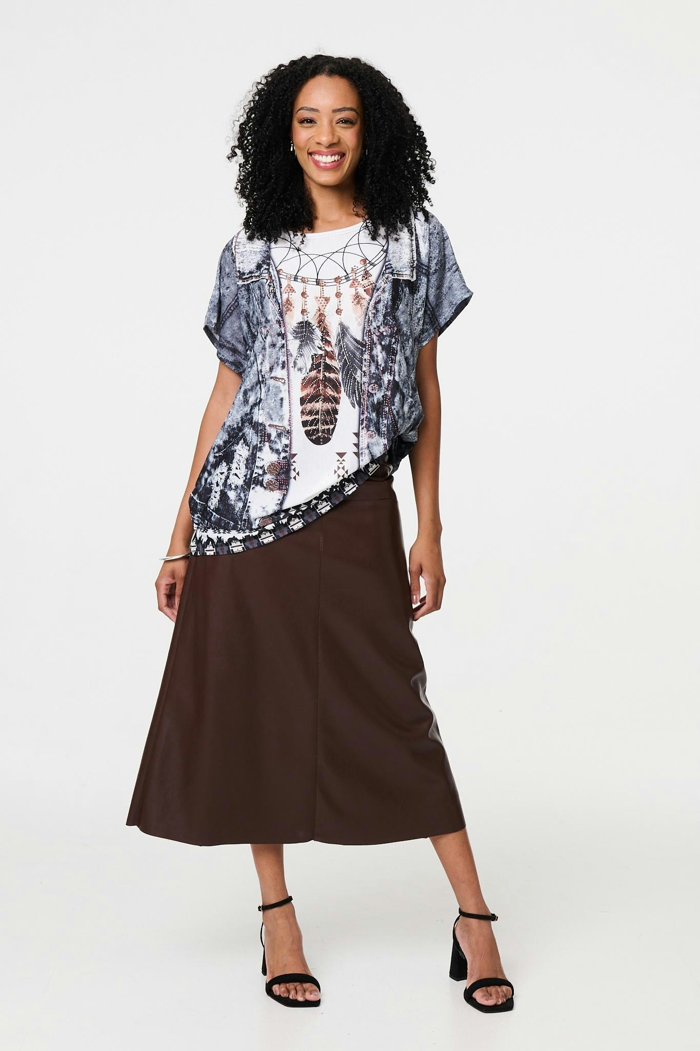 Izabel London Grey Feather Print Relaxed Short Sleeve Tunic - S/M