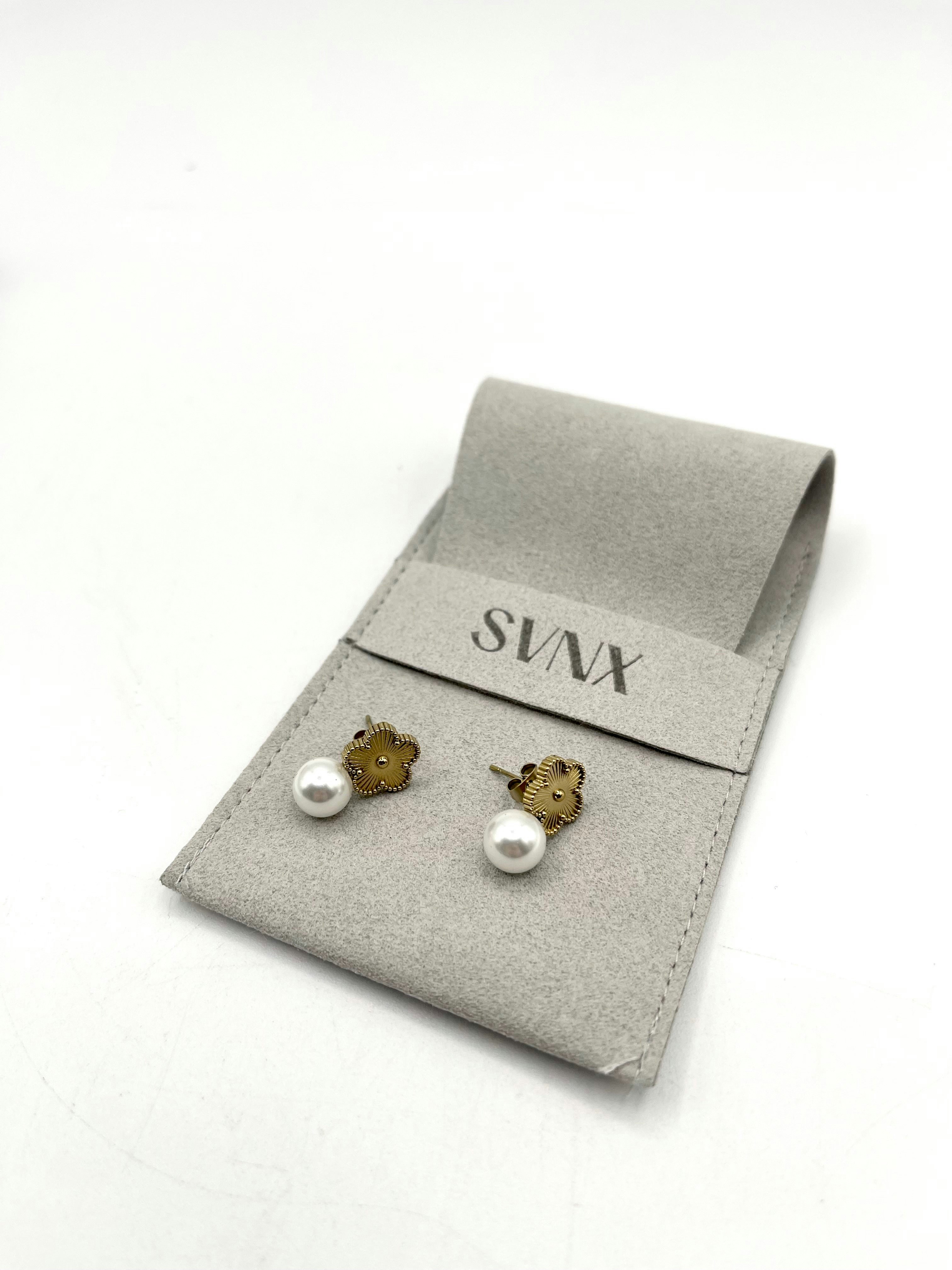 Svnx Gold Floral Pearl Stud Earrings In Colour - One Size