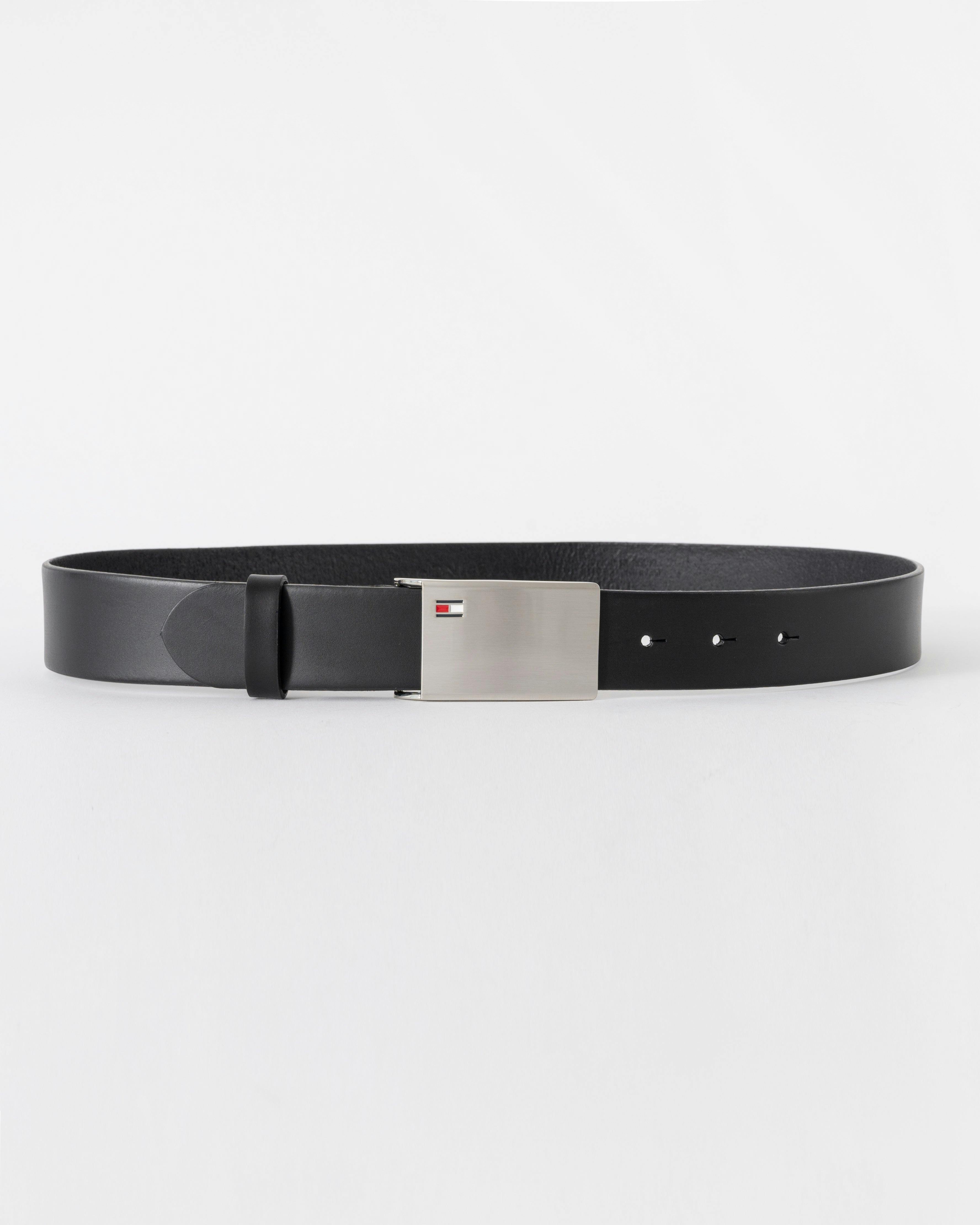 Tommy Hilfiger Men's Black Logo Plaque Leather Belt in Size XL, Sports Direct - Image 5