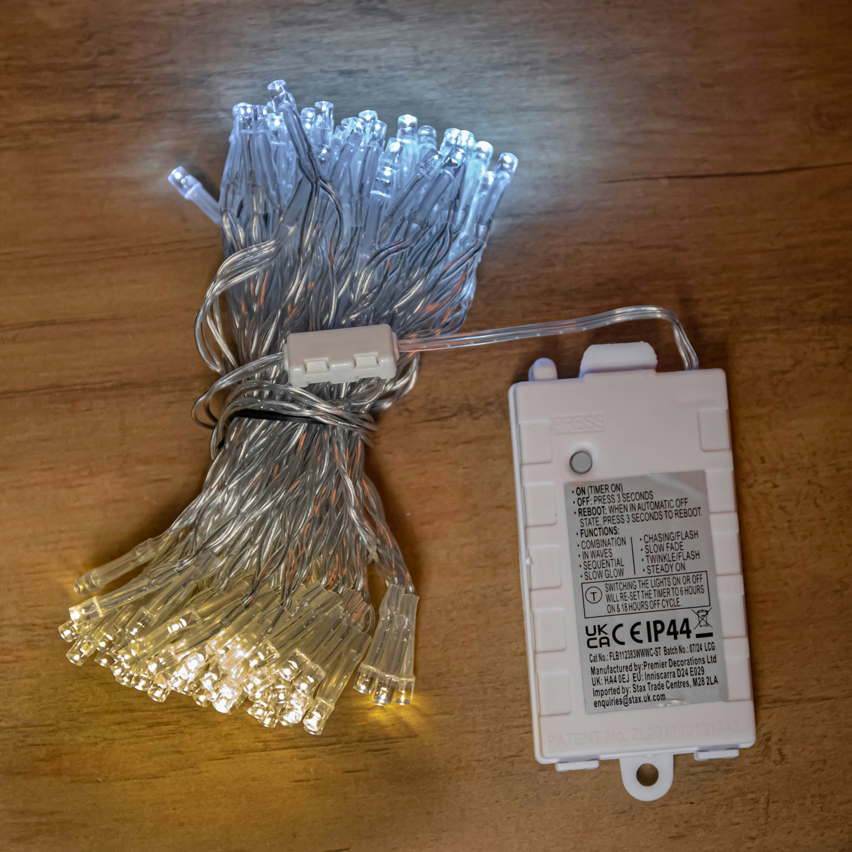 Rackhams White 10M 100 Led Battery Operated Christmas String Lights With Timer In Cool & Warm