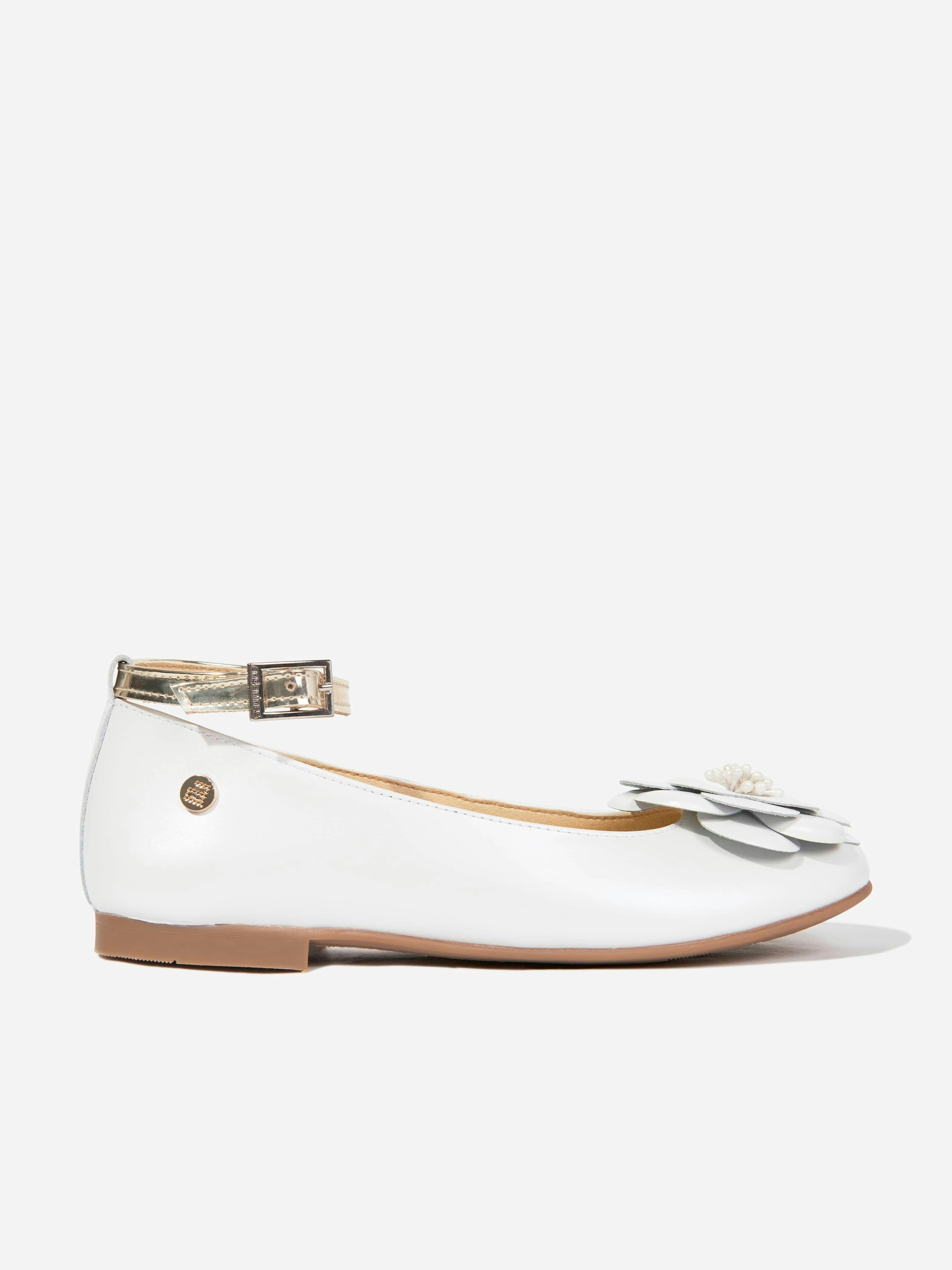 Andanines Girls White Leather Ankle Strap Flower Pumps In - Eu 25 Uk 8