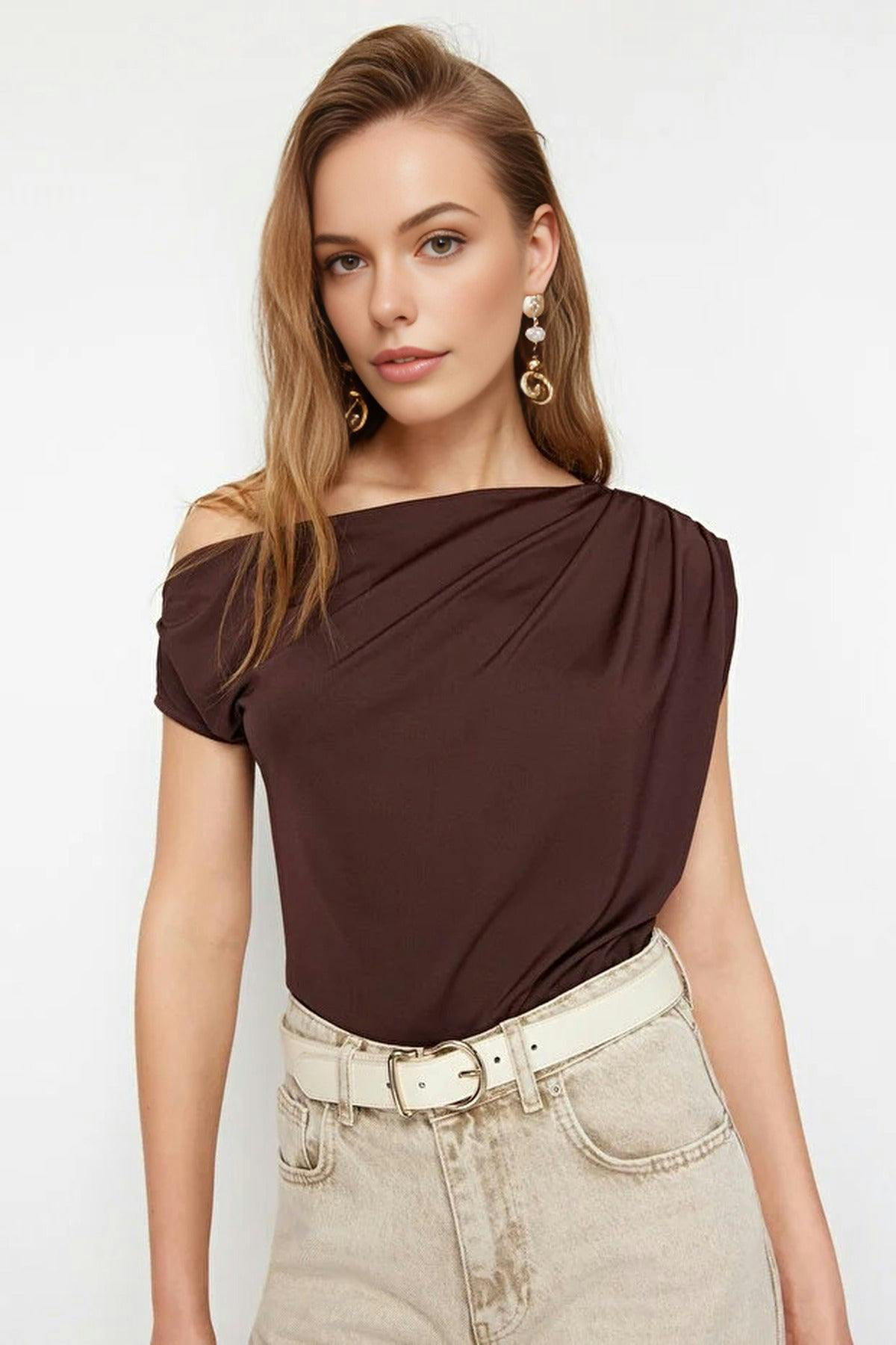 Wovcor Brown Asymmetrical Collar Knit Blouse - Xs