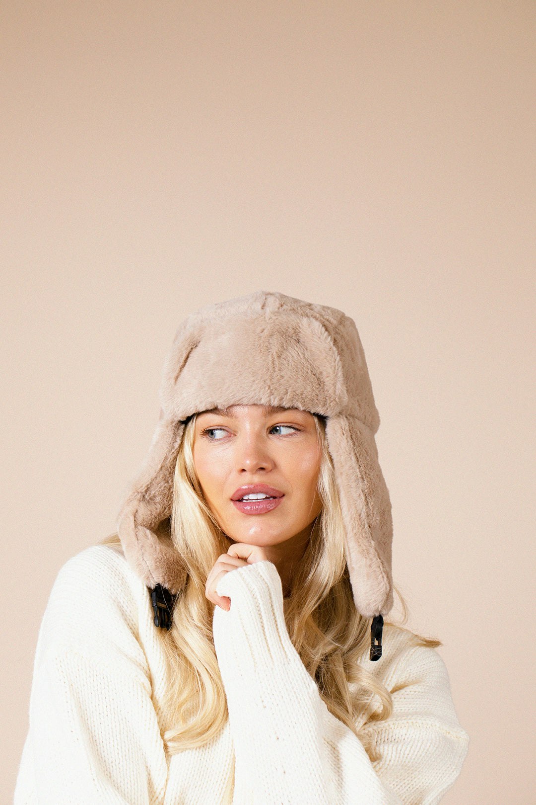 Svnx Beige Plush Trapper Hat In - One Size