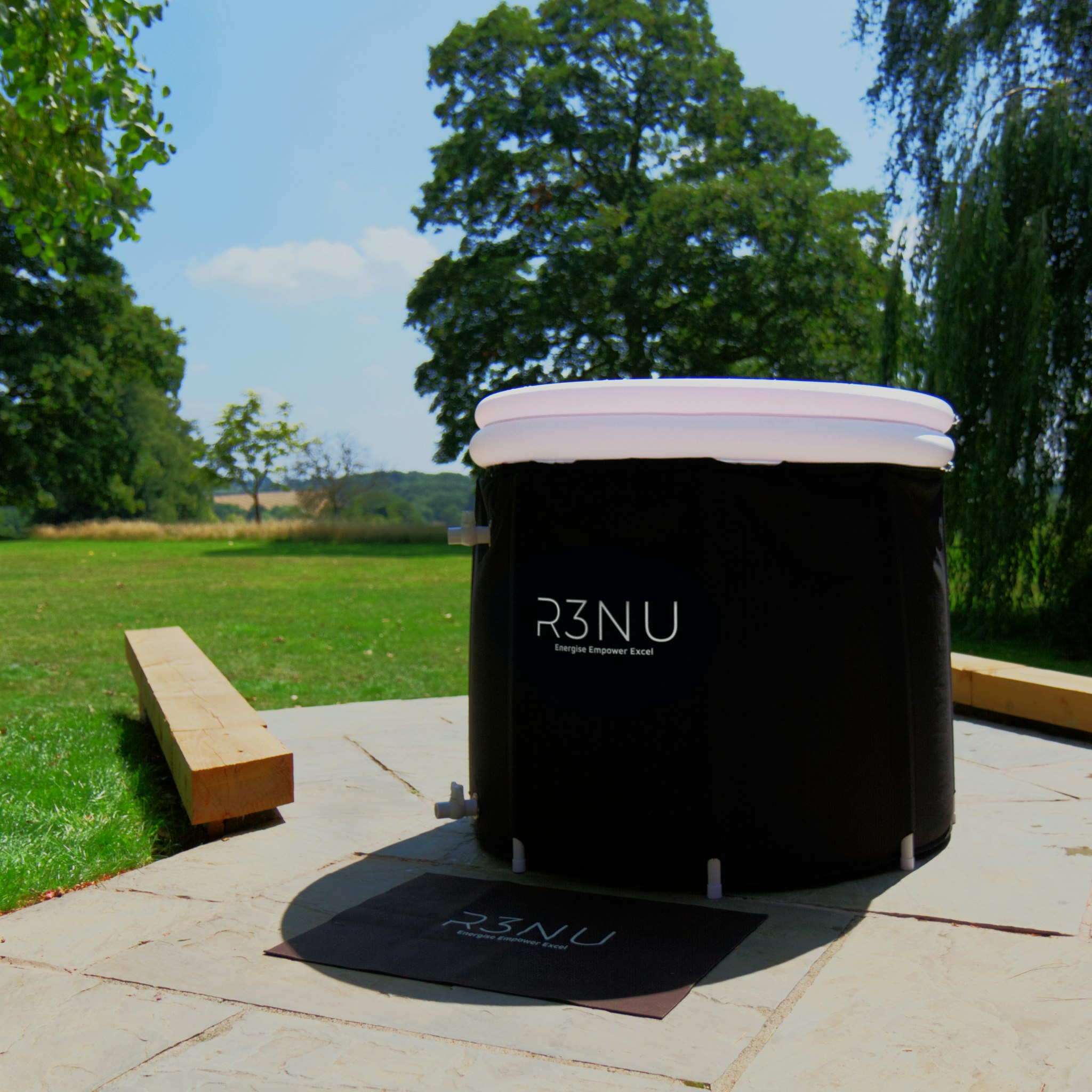 R3nu Black Ice Plunge Recovery Pod