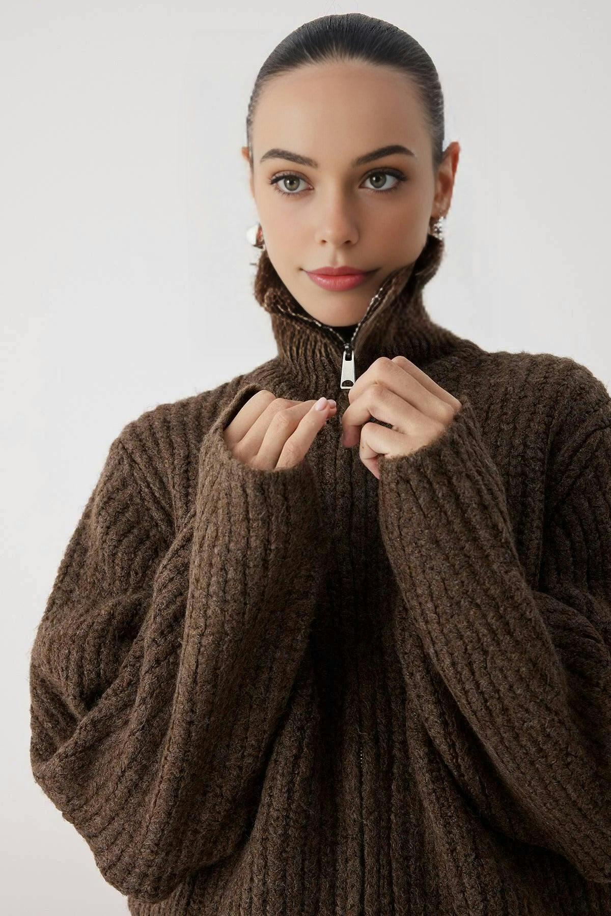 Wovcor Brown Soft-Textured Oversize Knit Cardigan With Zipper Detail - S