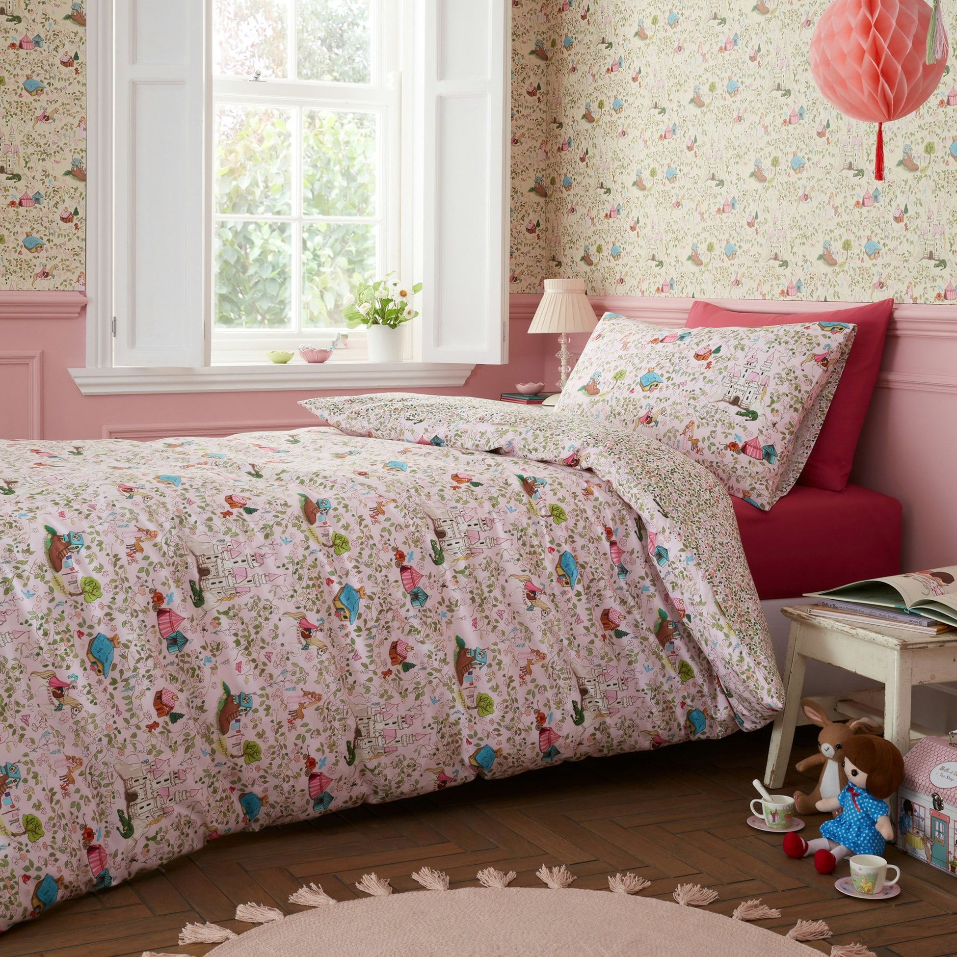 Belle & Boo Pink Fairytale Reversible Cotton Duvet Cover Set - Single