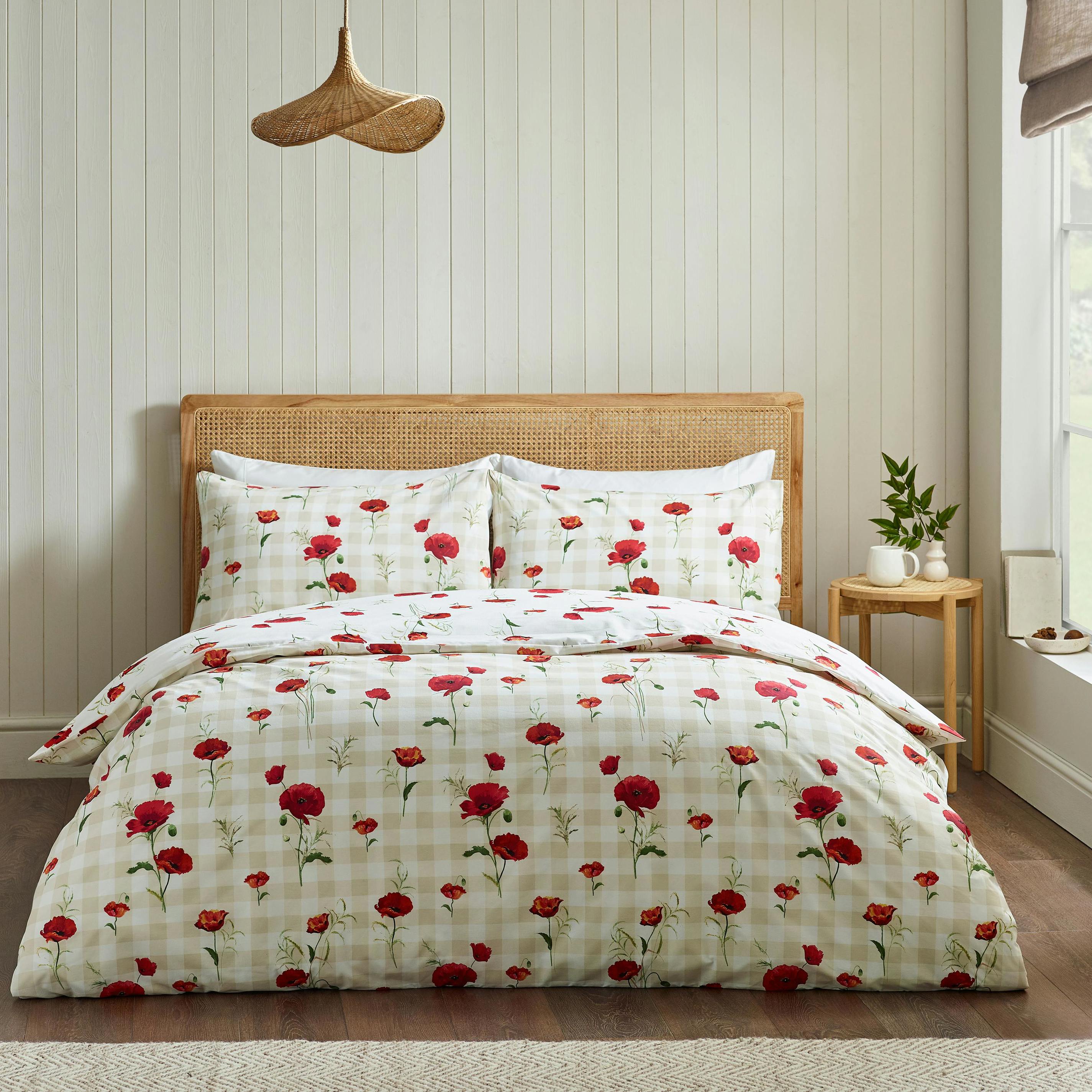 Catherine Lansfield Red Poppy Floral Reversible Duvet Cover Set - Double