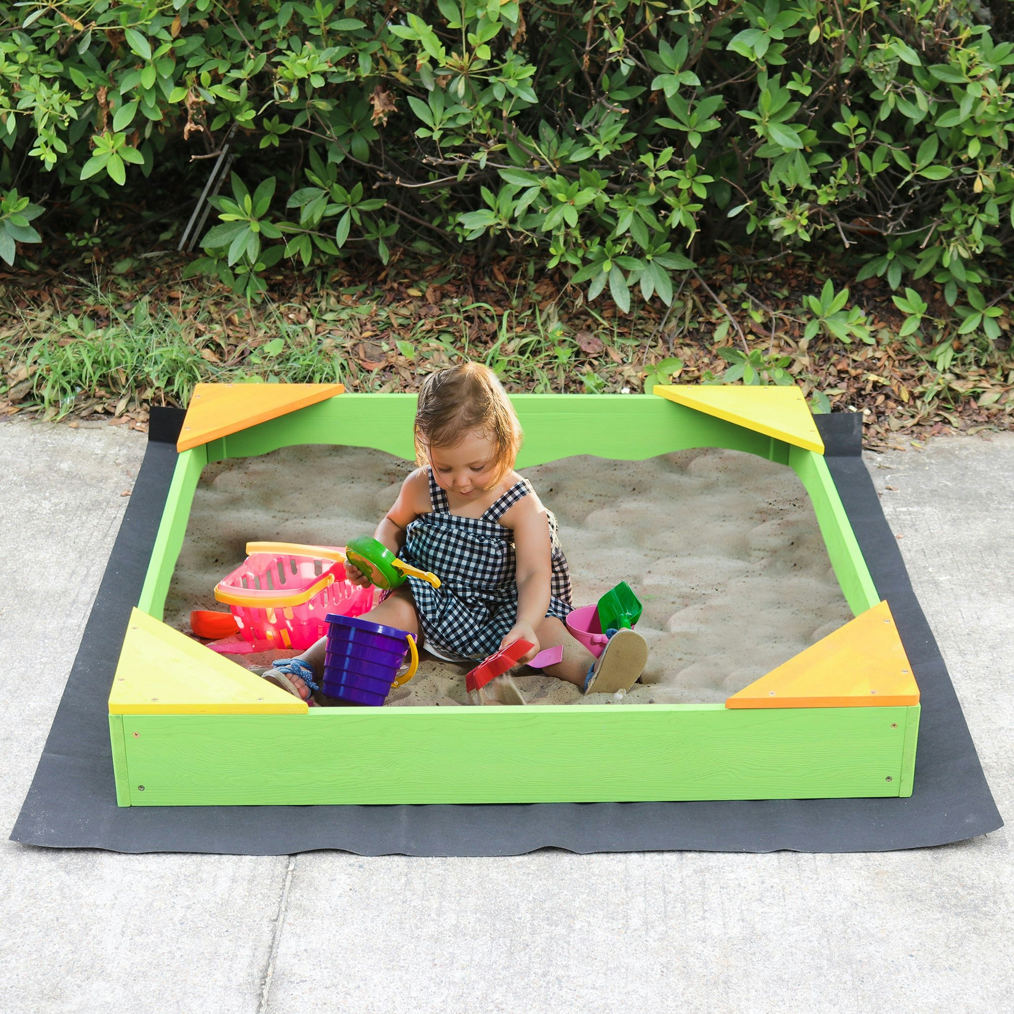 Liberty House Toys Green Sandpit With Cover