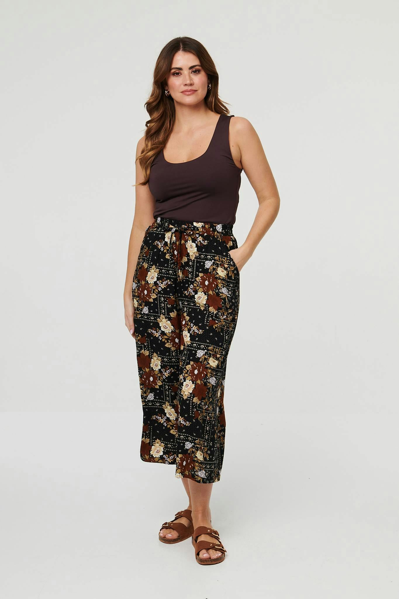 Izabel London Black Printed High Waist Wide Cropped Trousers - 10