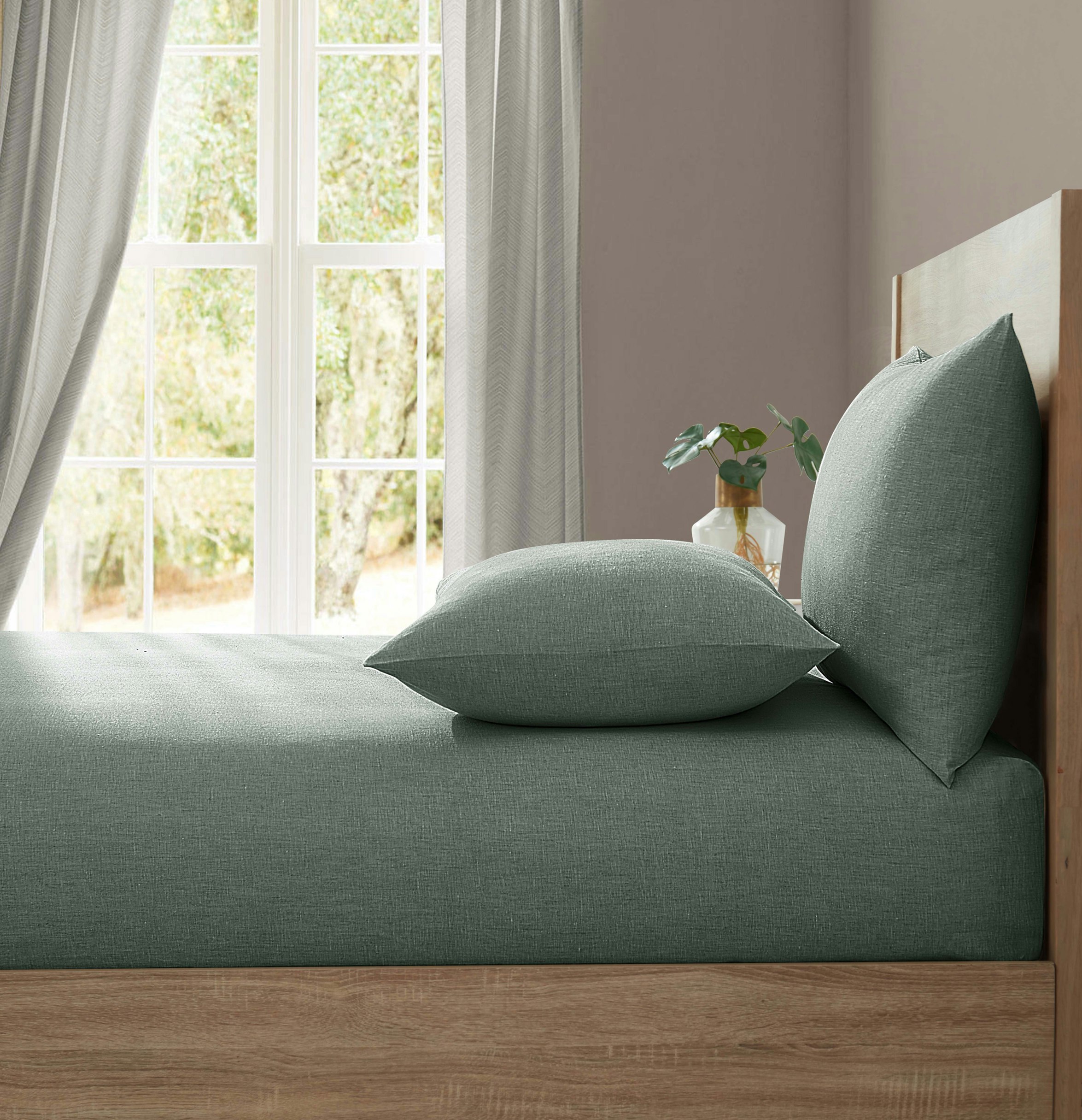 Lazy Linen Green 'Pure Washed Linen' Fitted Sheet - California King